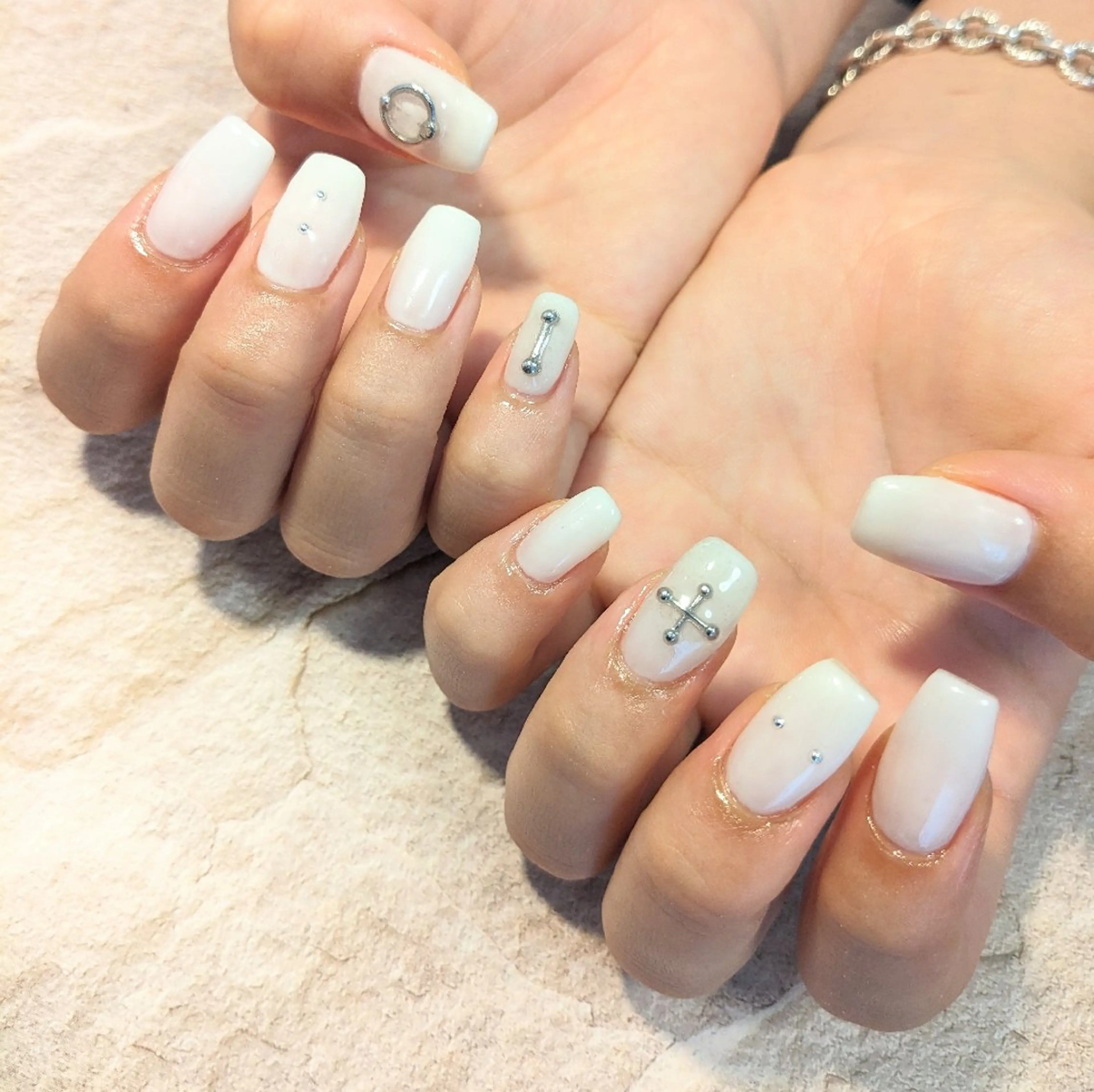 ネイル ｱｲﾗｯｼｭ ﾈｲﾙ ｻﾛﾝ つけるのマツエク・マツパデザイン