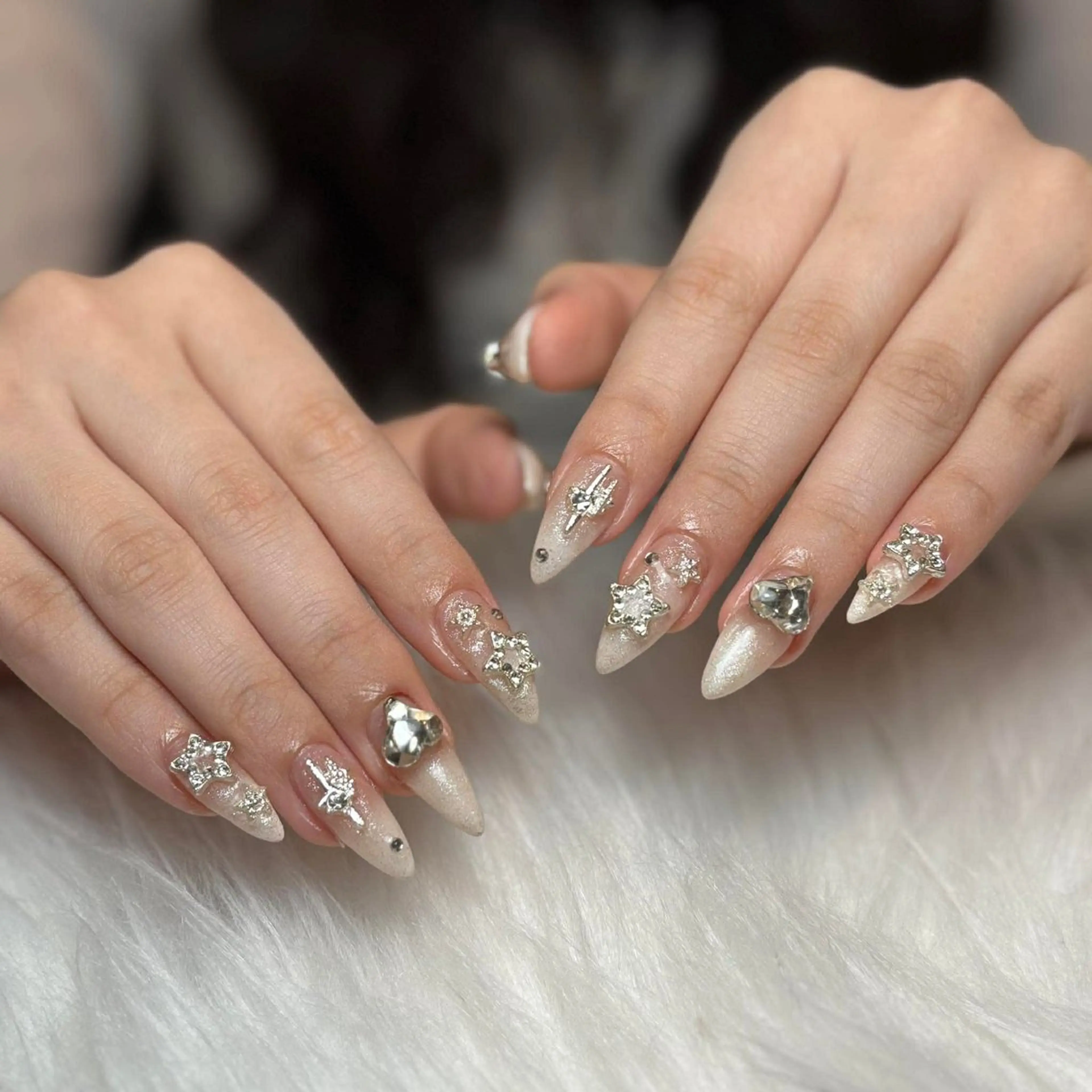 ネイル ハンドネイル NIE MoMoのネイルデザイン