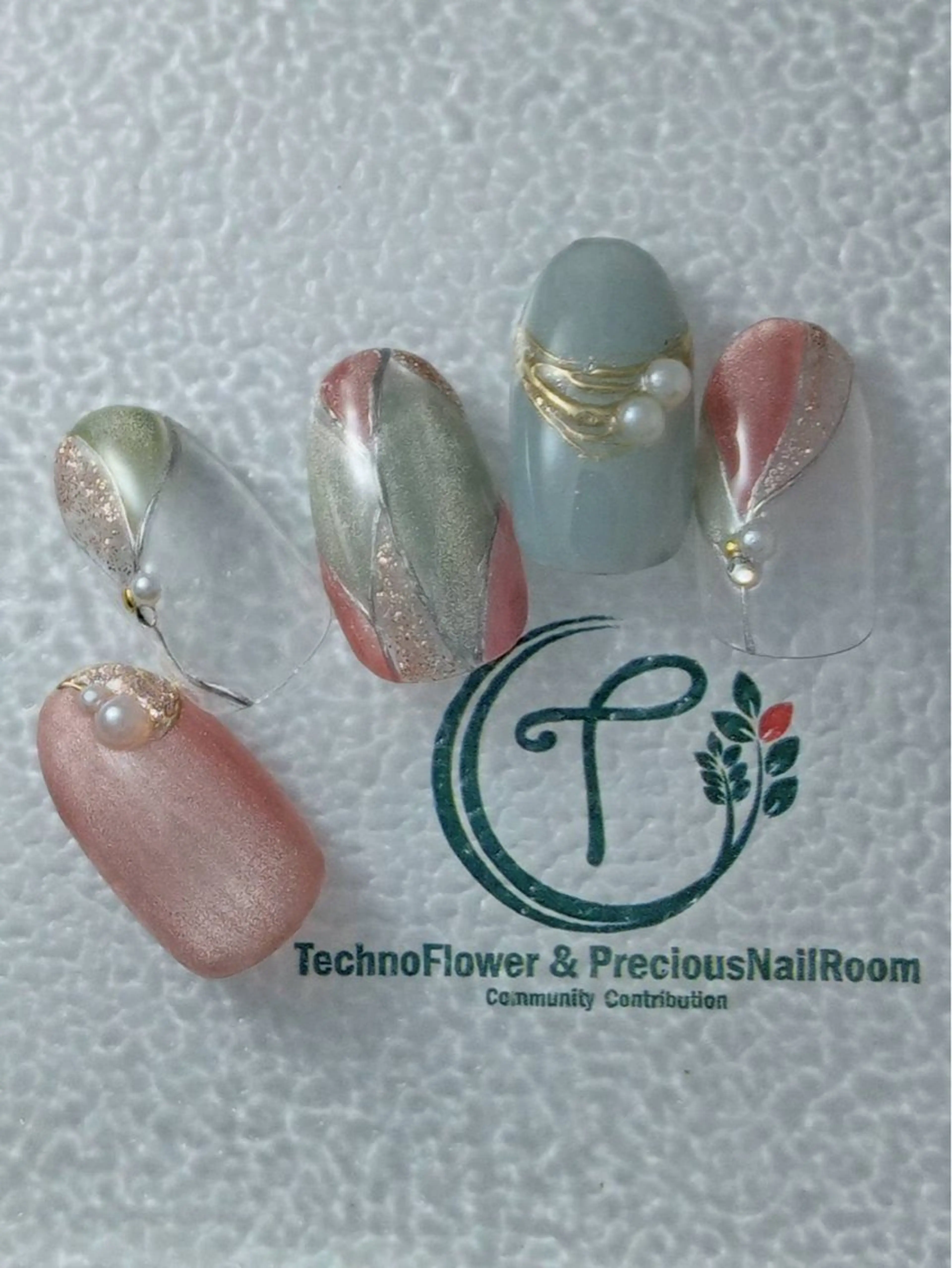 ネイル フラワーネイル precious nail  roomのネイルデザイン