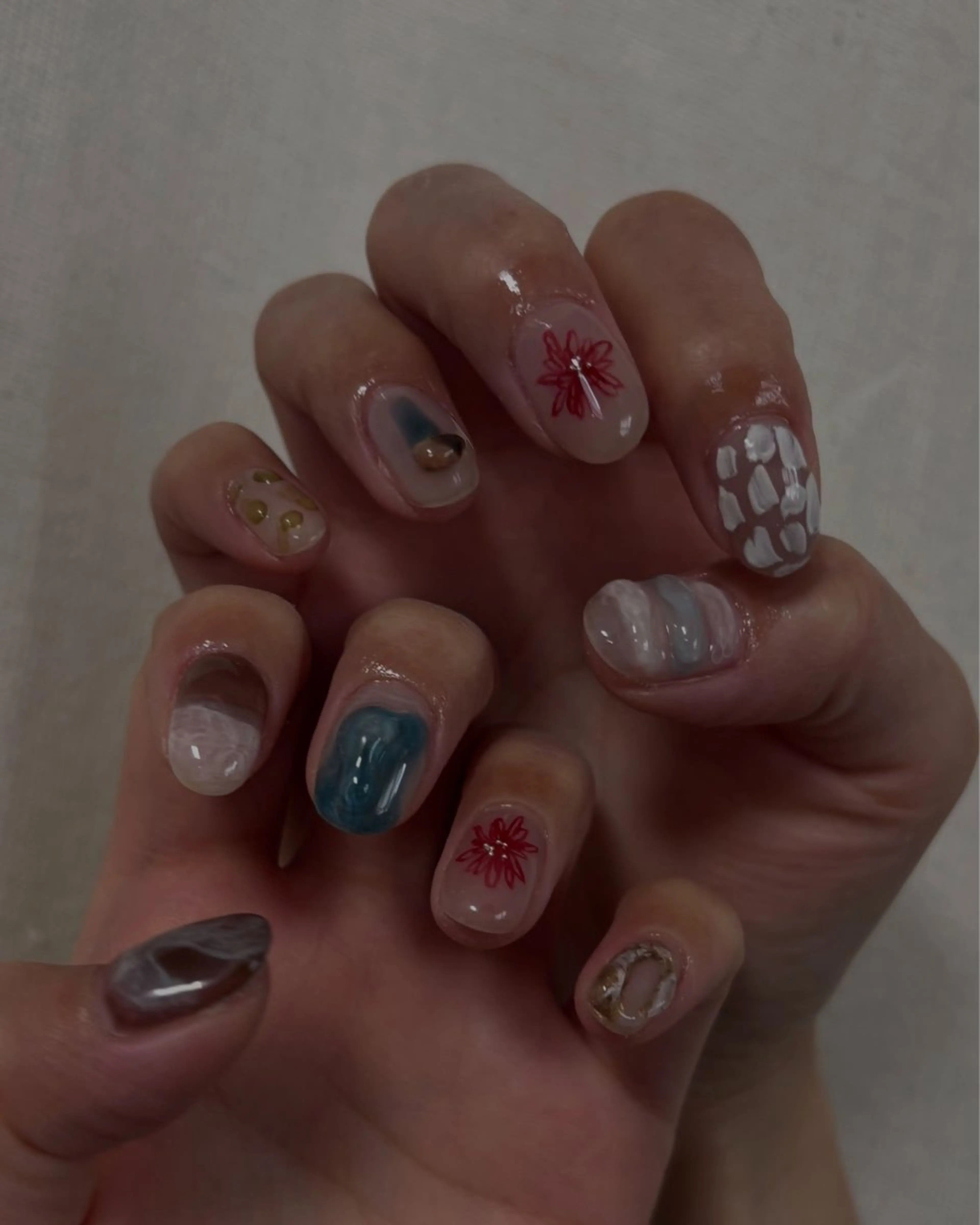 ネイル ハンドネイル 爪塗屋 さんのネイルデザイン