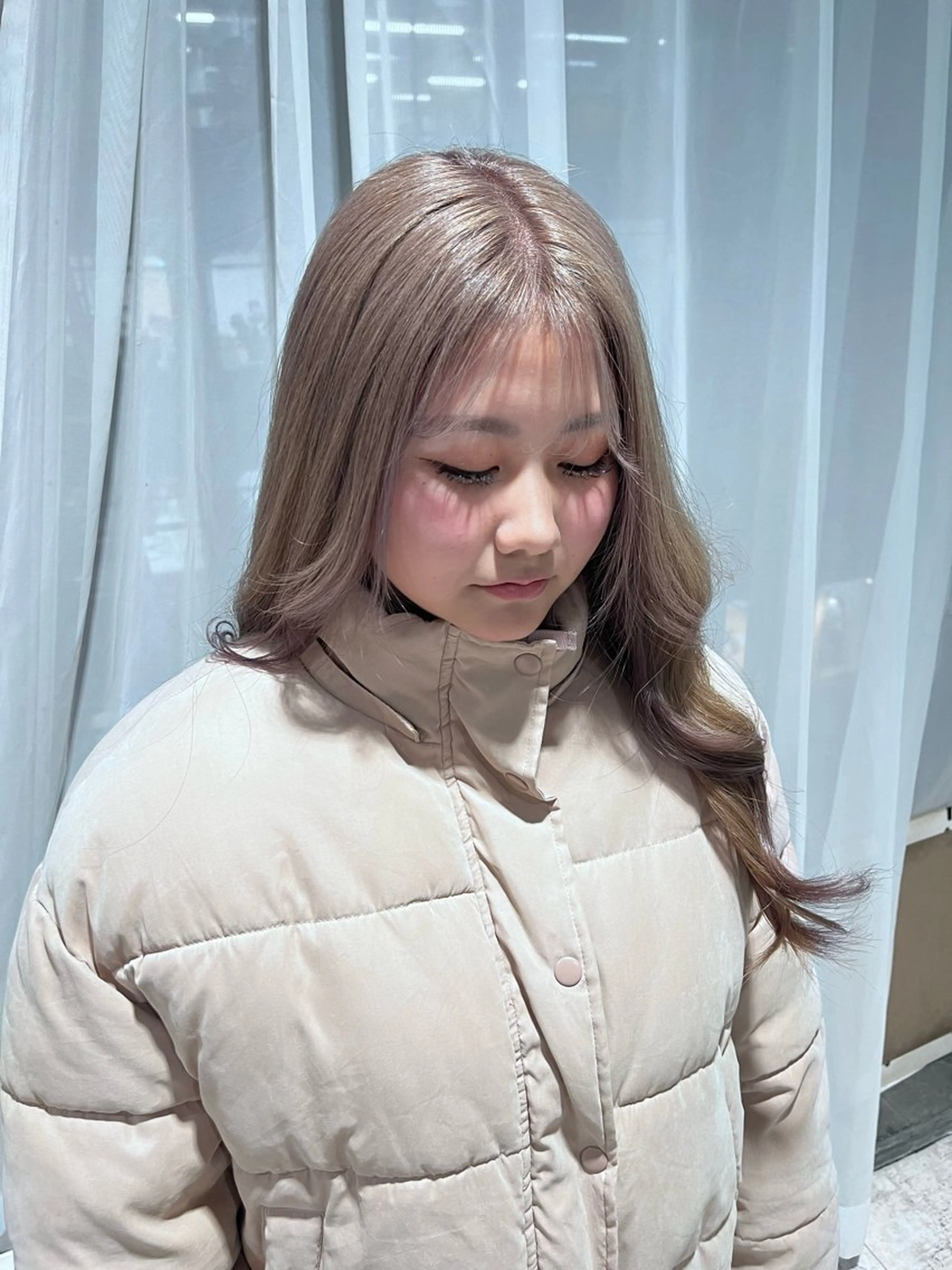 ロング カラー 黒髪 ブリーチ グレージュ ラベンダーカラー ラベンダーグレージュ 小林実愛/ ハイトーン/心斎橋/のヘアスタイル