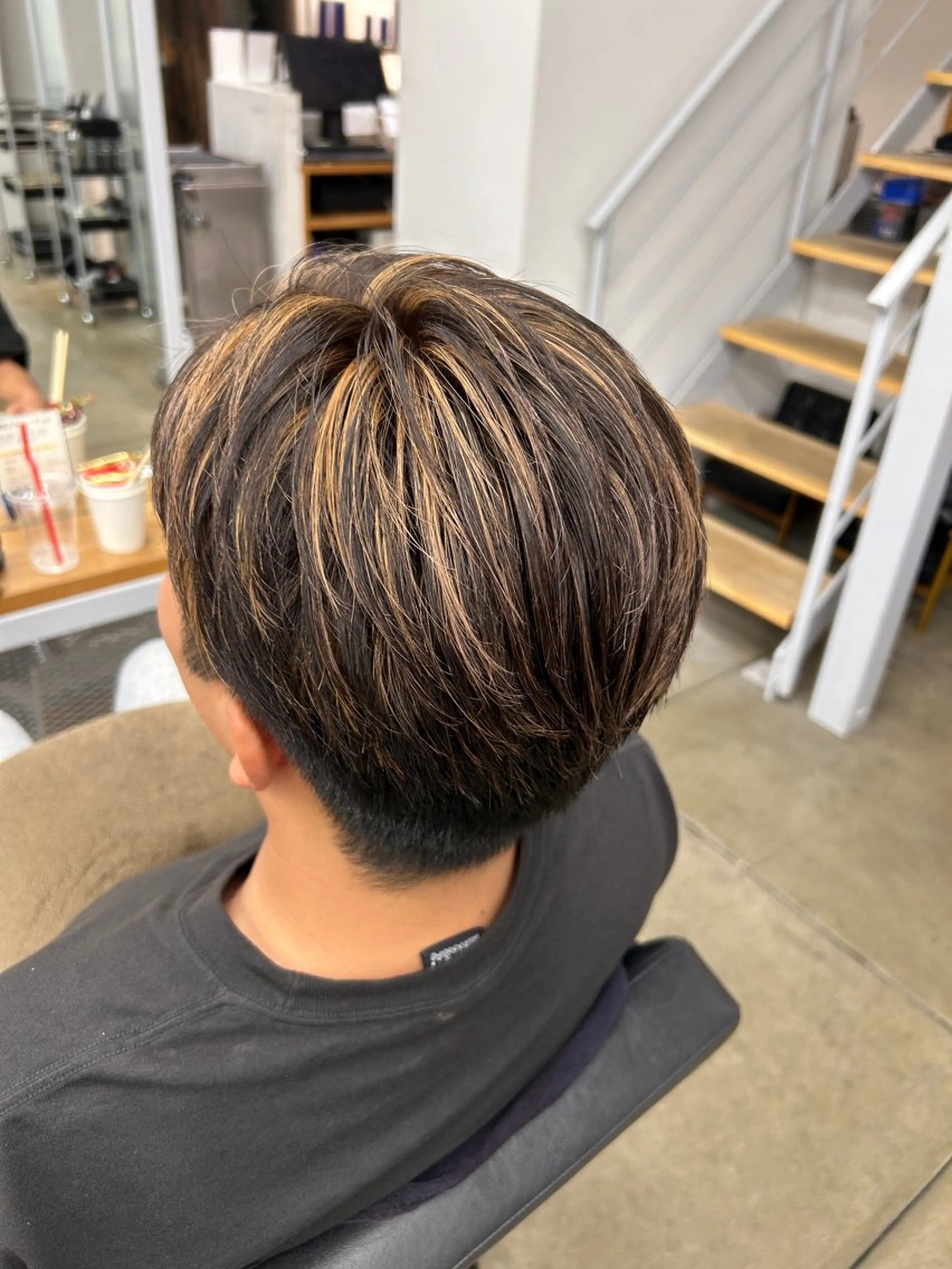 カラー ハイライトカラー 中村 里彩のヘアスタイル