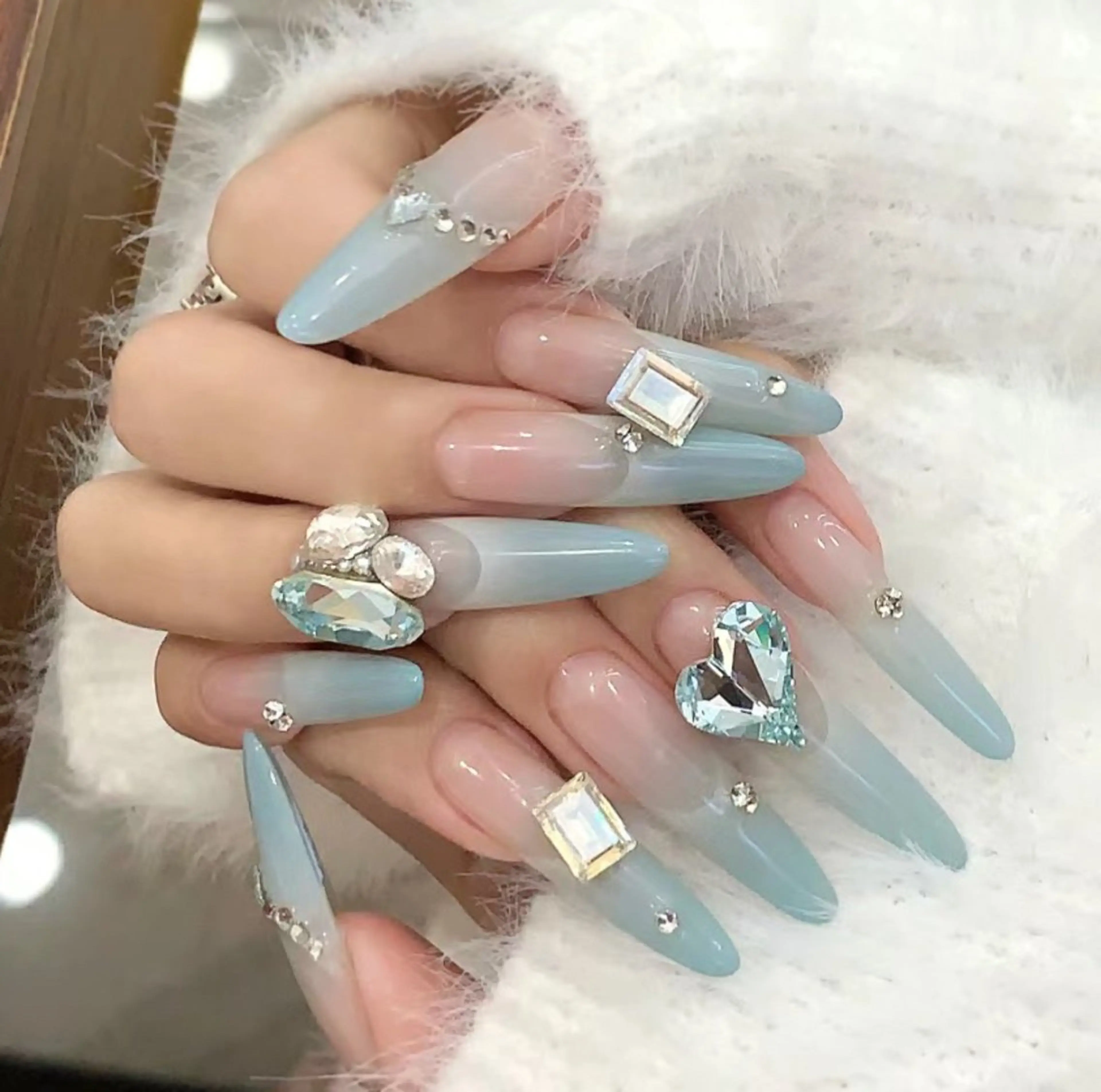 ネイル アートネイル チークネイル 長さ出し フラワーネイル ジェルネイル YK Beauty Salonのマツエク・マツパデザイン