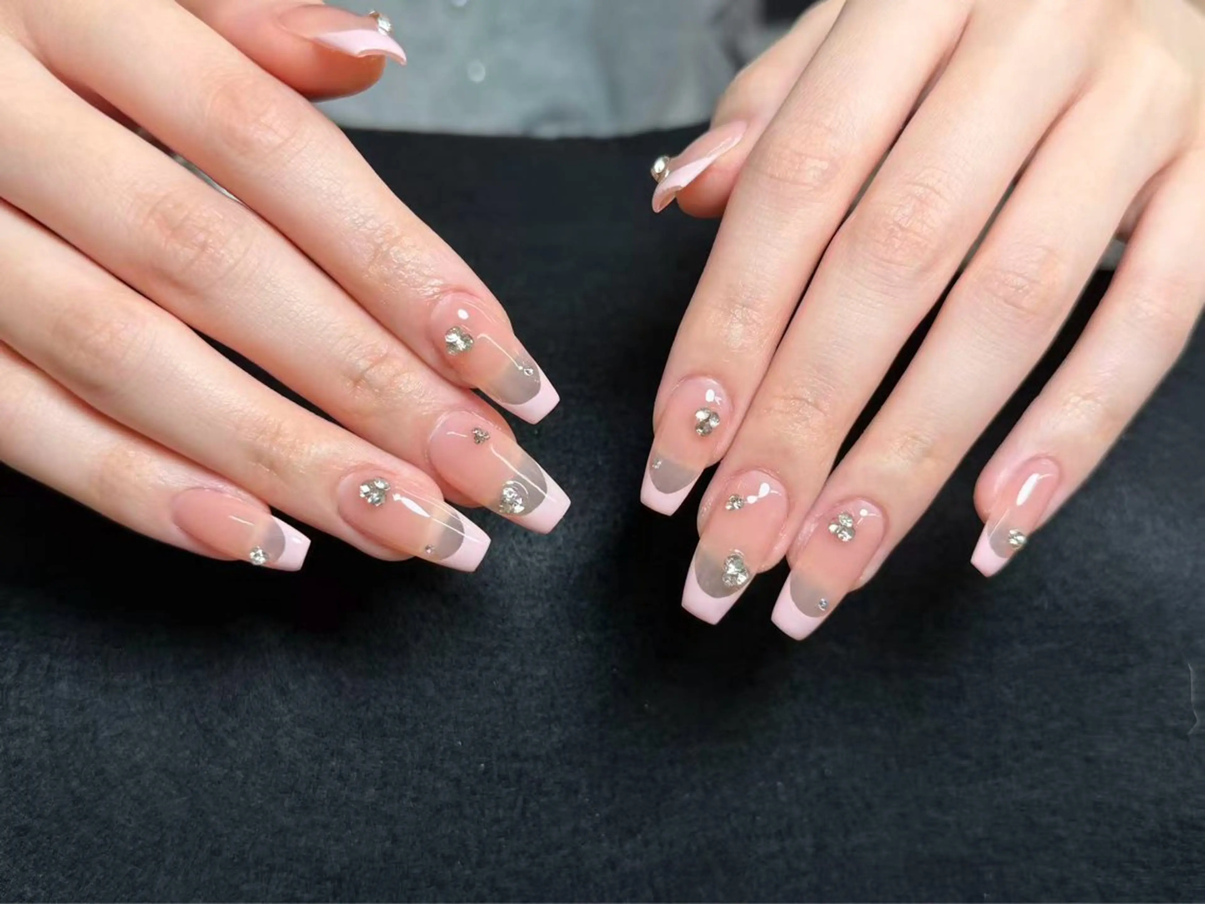 ネイル ハンドネイル ハンドケア Kaka_ パラジェル、長さだしのネイルデザイン