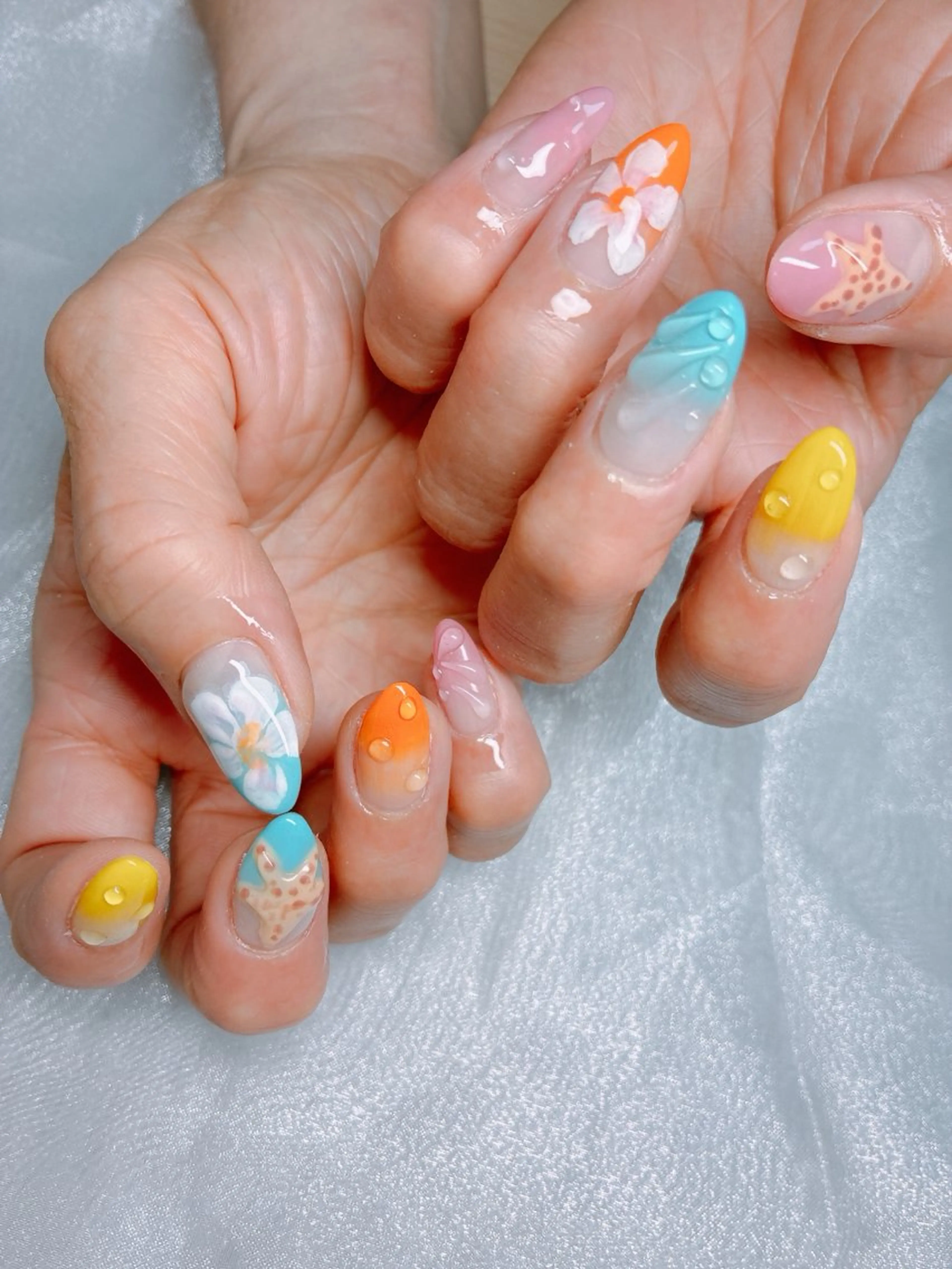 ネイル ぷっくりネイル ハンドネイル ハンドケア GAL_ NAILのネイルデザイン