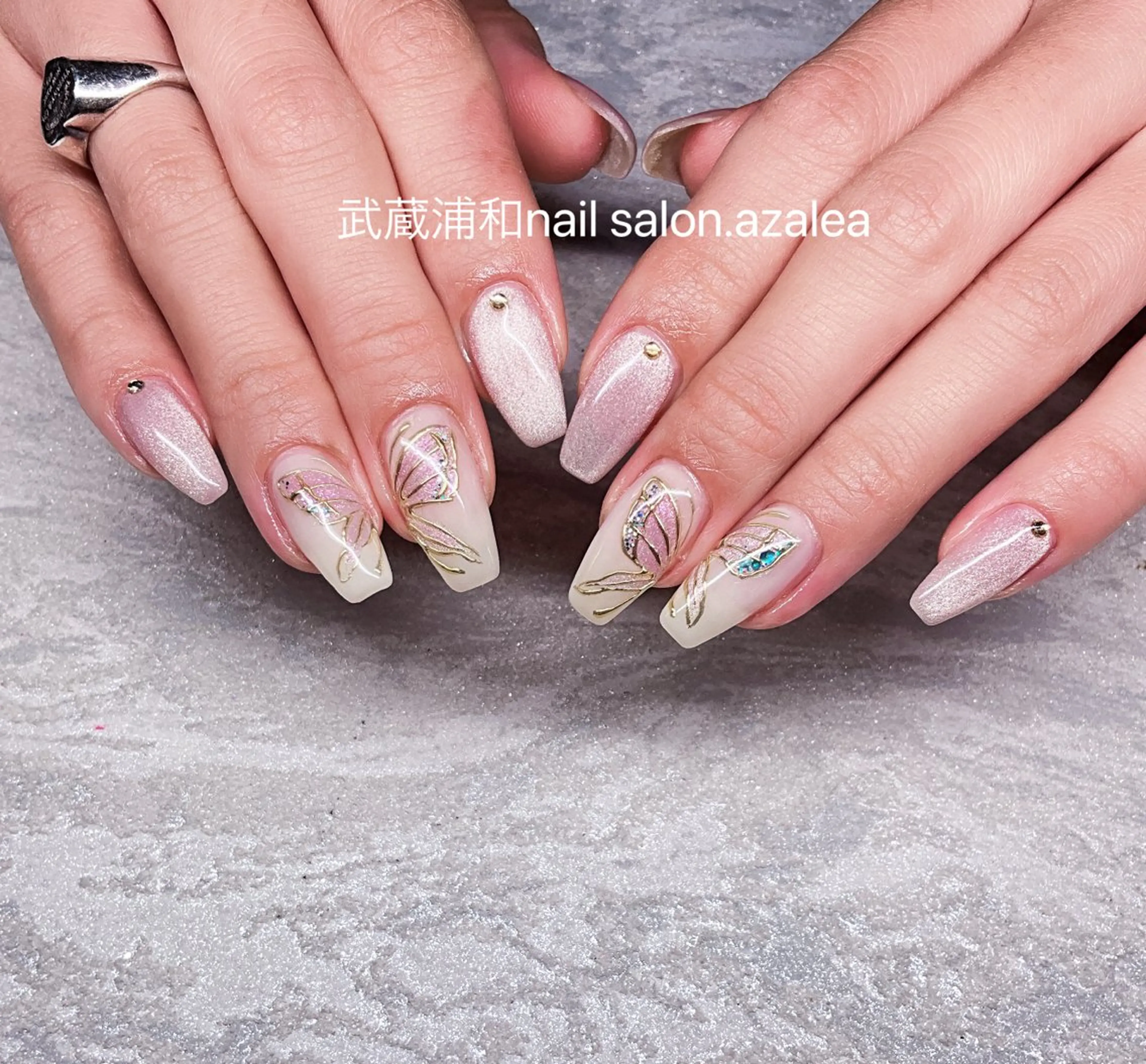 ネイル ハンドネイル R inのネイルデザイン