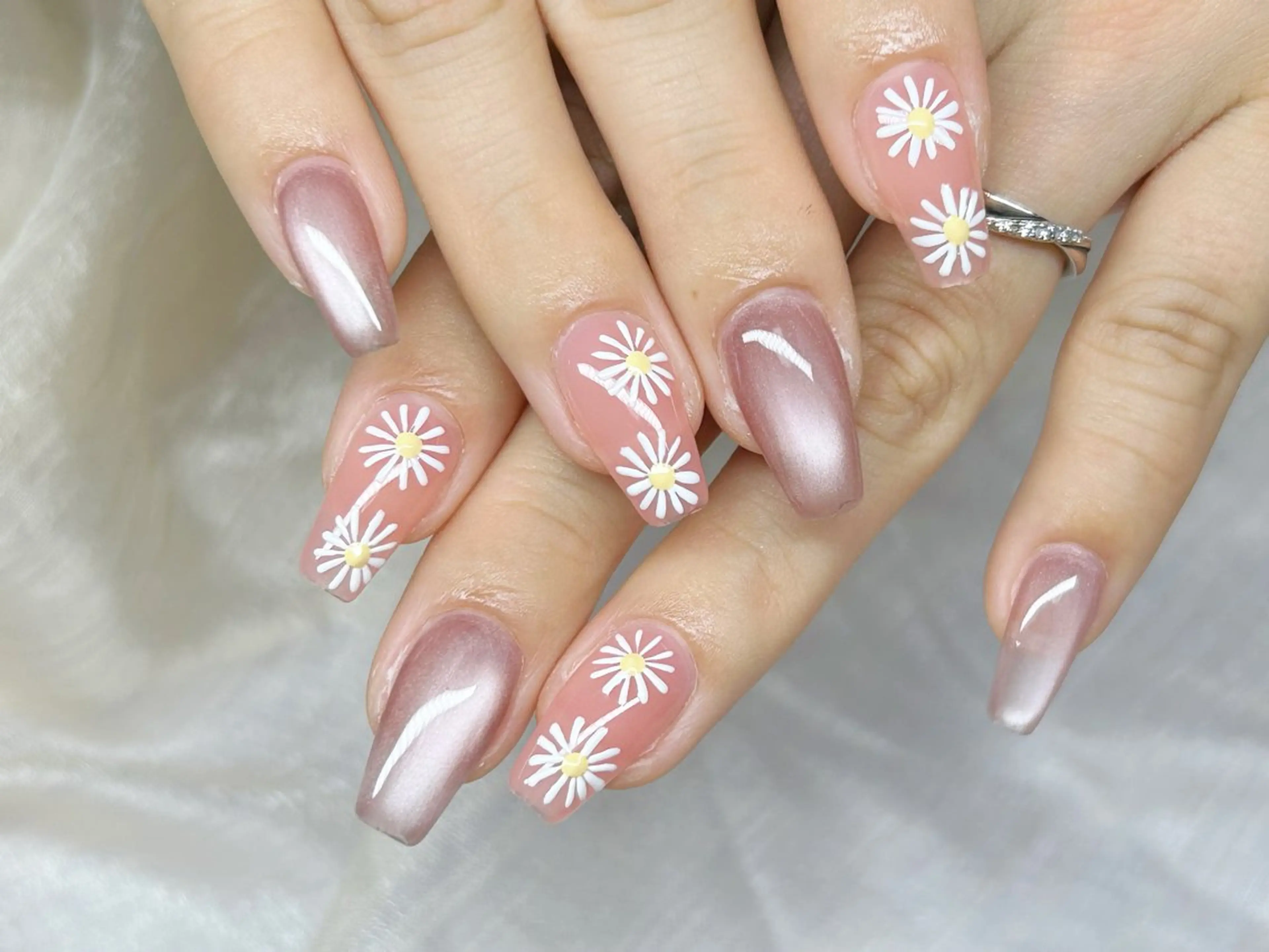 ネイル アートネイル 成人式 長さ出し フットネイル マグネットネイル ハンドネイル Lino Nailのネイルデザイン