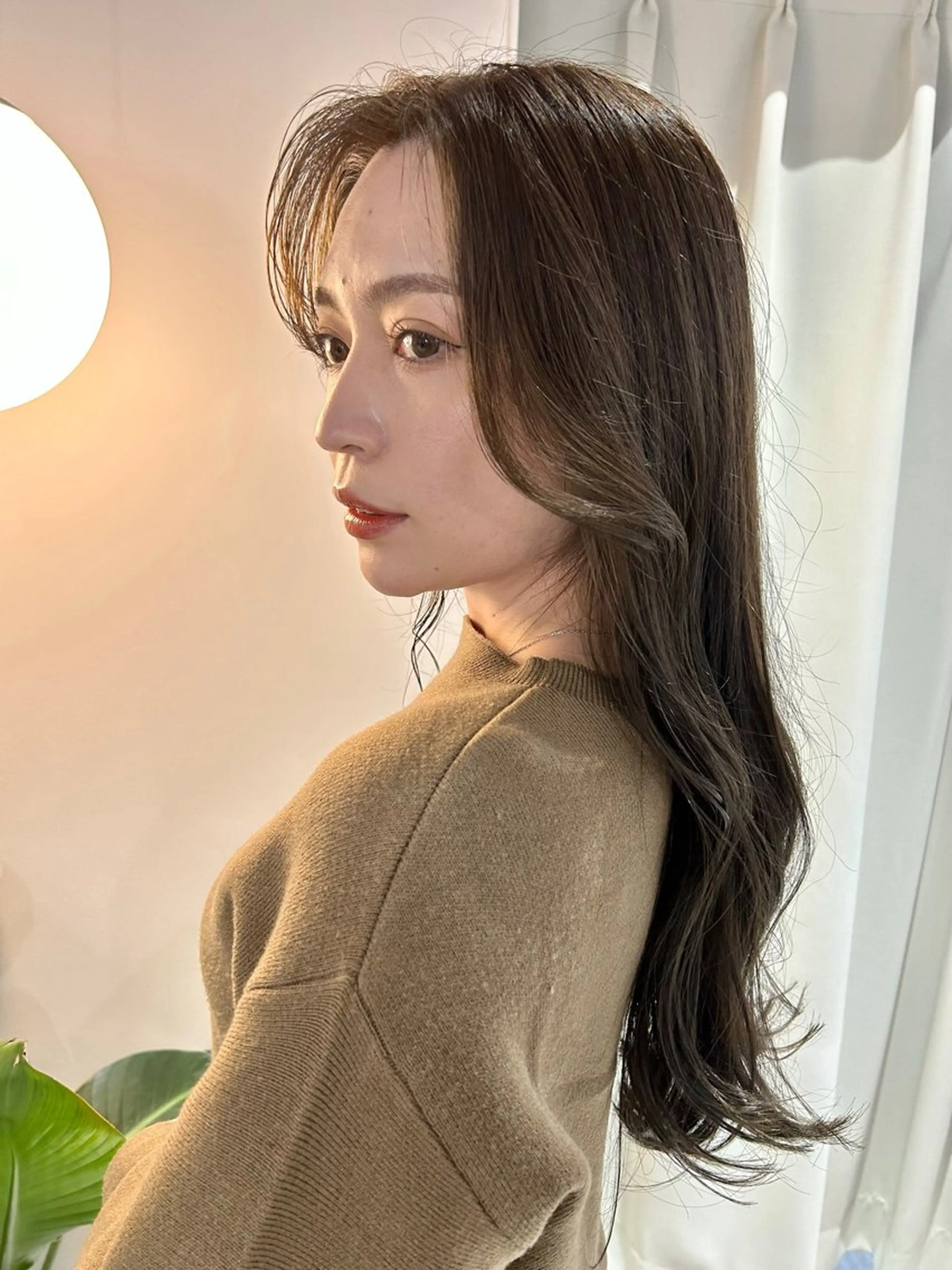 ヘアカラー+前髪、顔まわりカット+トリートメントの写真