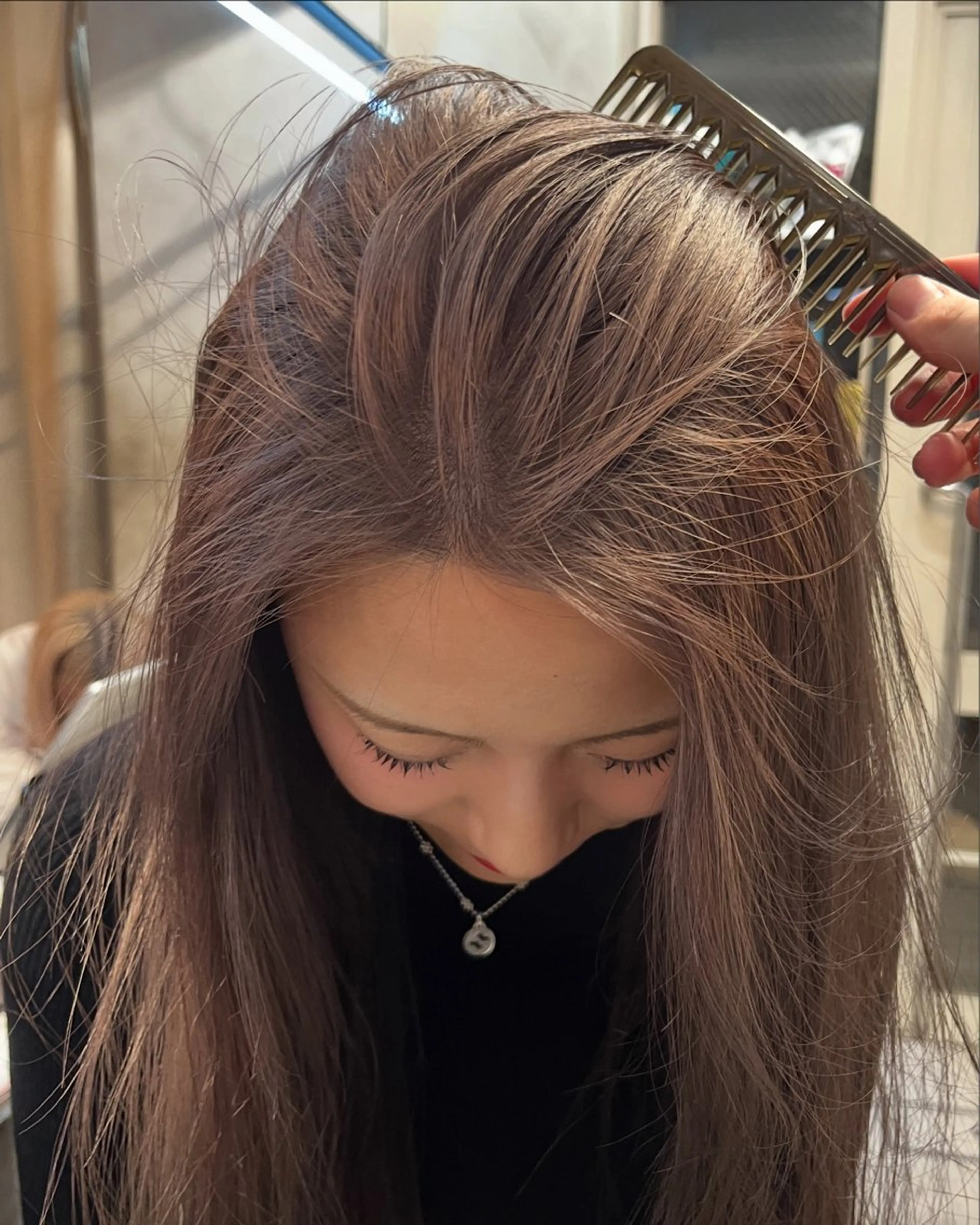ミディアム カラー ブリーチ 透明感カラー ダブルカラー 赤み消しカラー/ ナチュラル/トモキのヘアスタイル
