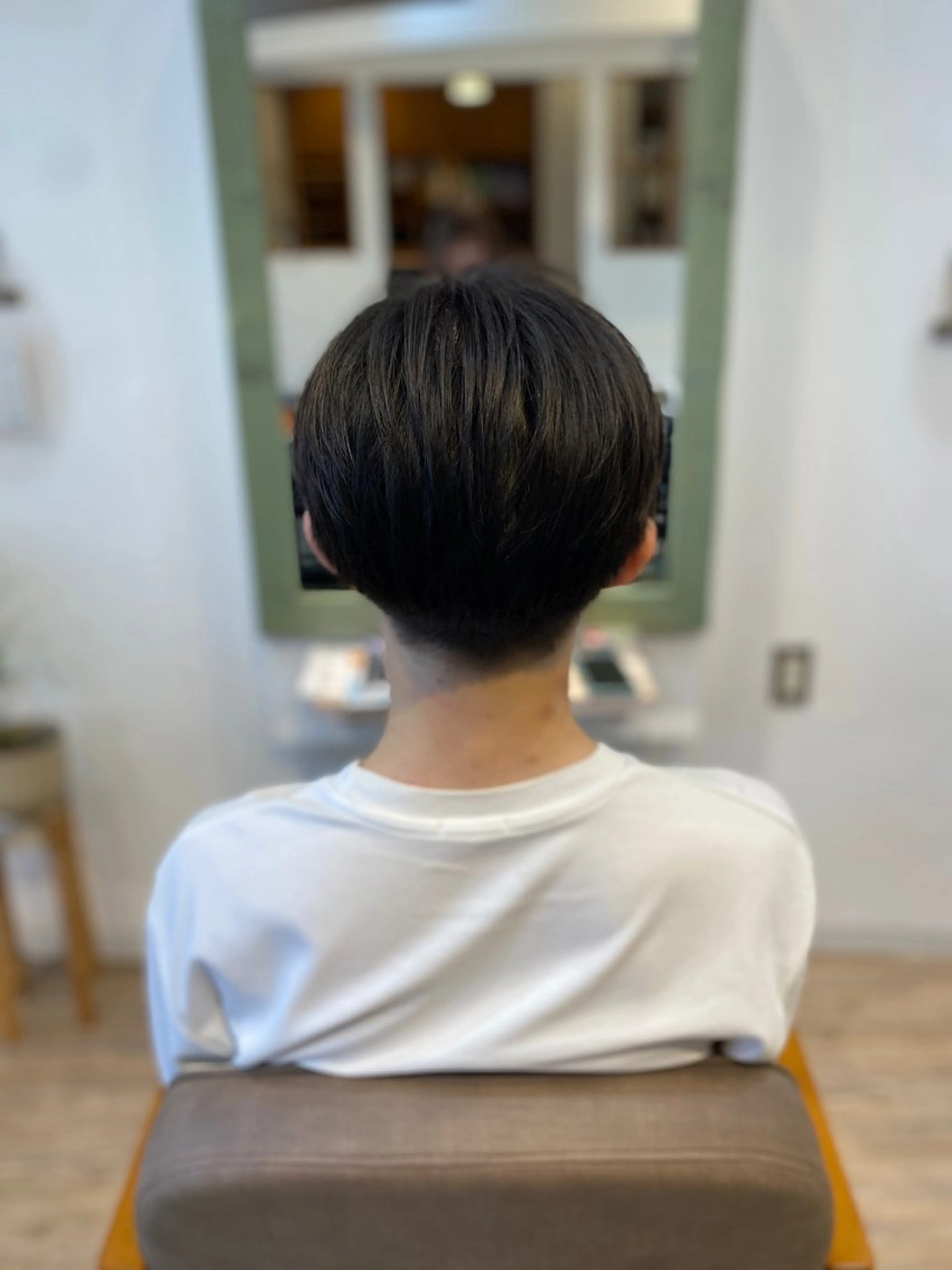 ショート メンズ 刈り上げ ショートヘア 安住 千明のマツエク・マツパデザイン