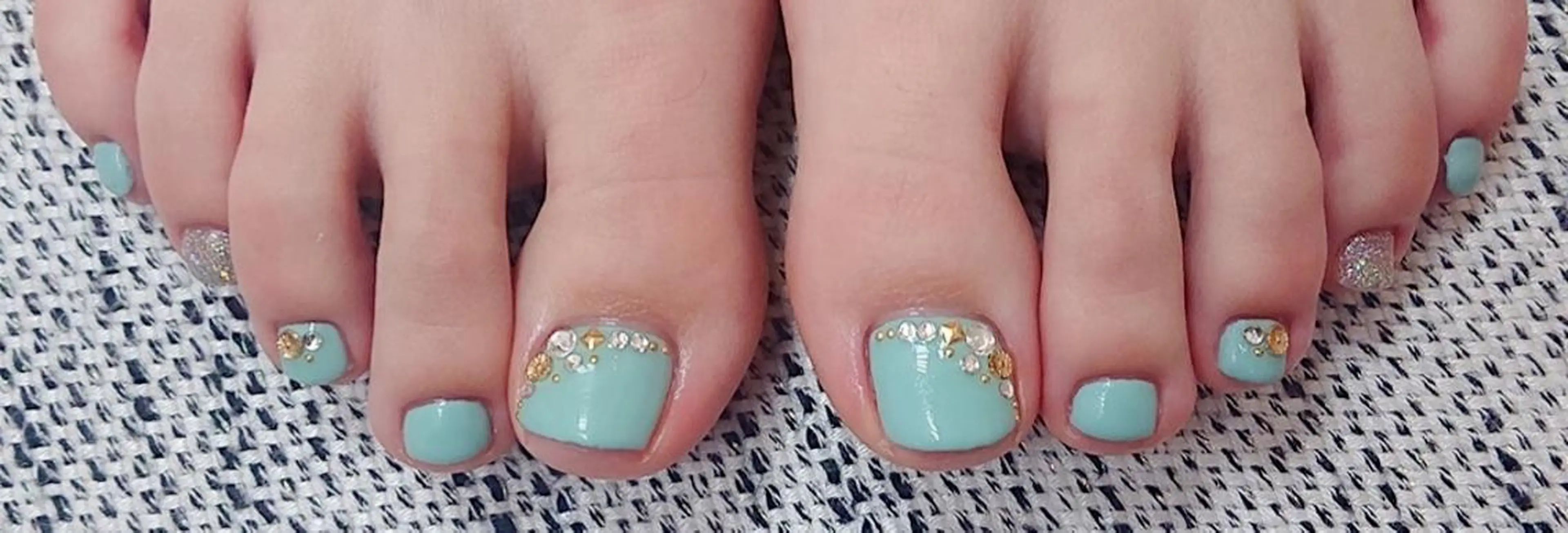 ネイル 🍒当日もOK🍒 𝑳𝑼𝑵𝑨花井のネイルデザイン