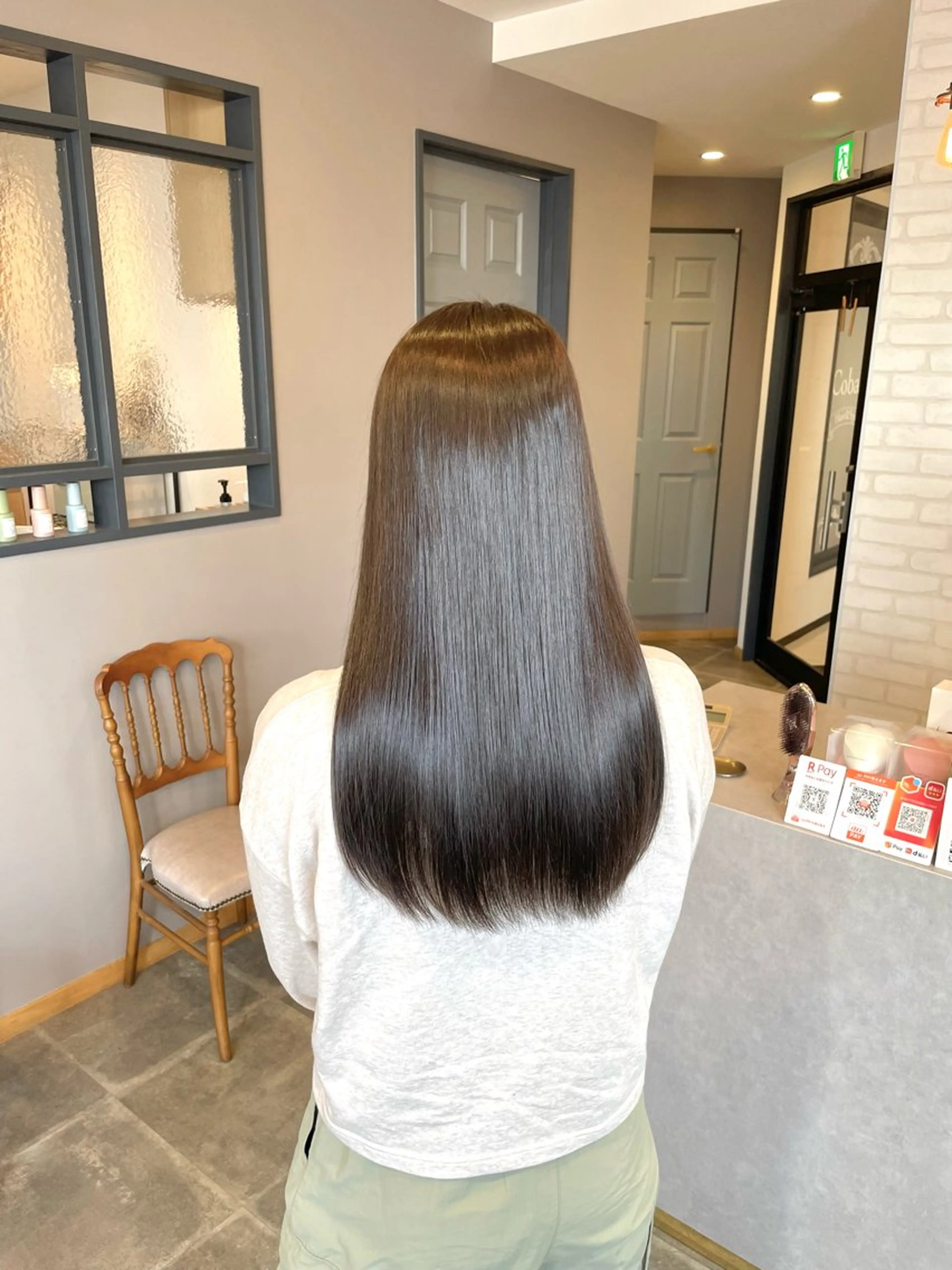 ロング カラー 西村 れいのヘアスタイル