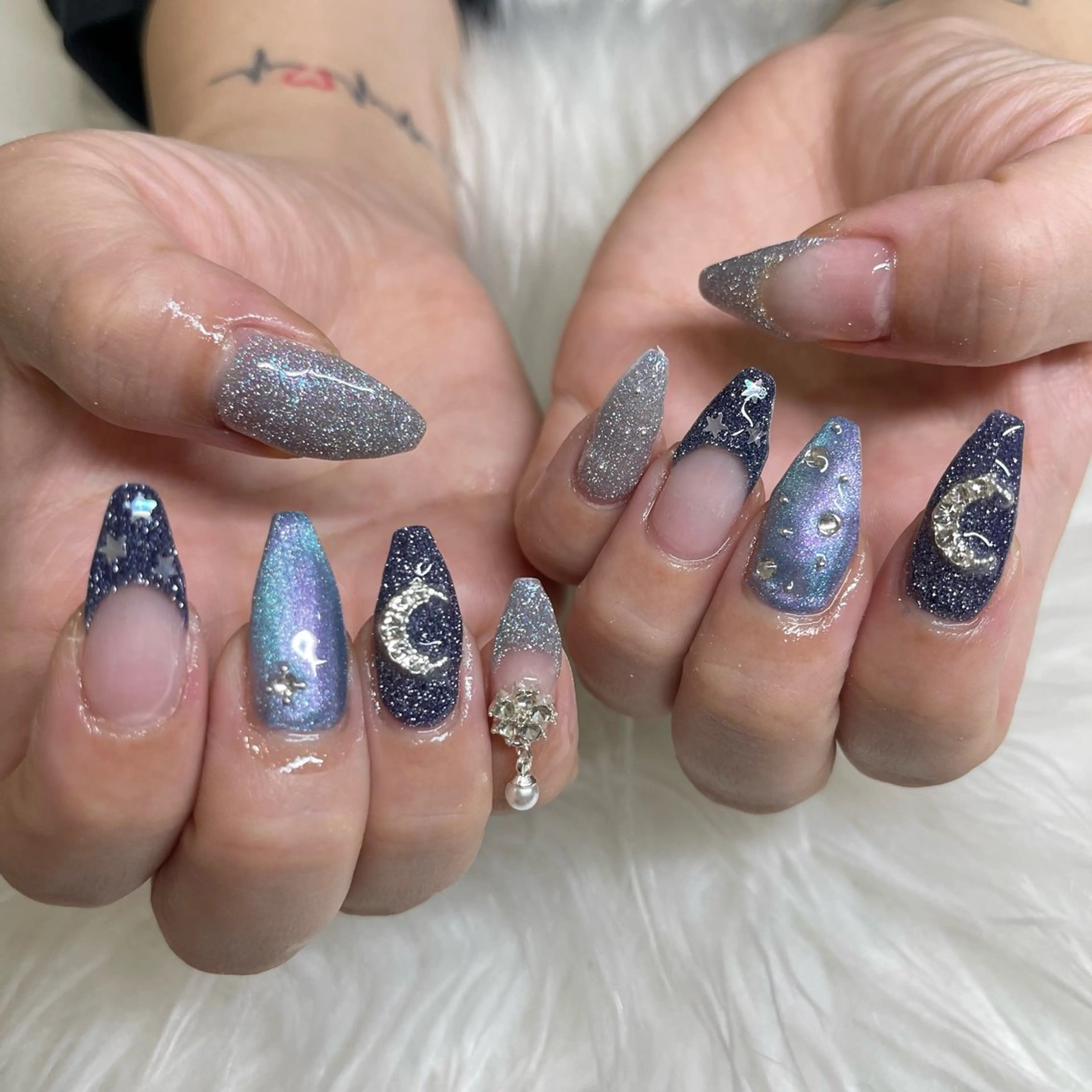 ネイル ブルー 韓国ネイル オフィスネイル シルバー シンプルネイル ハンドネイル 舞 ねいるのネイルデザイン