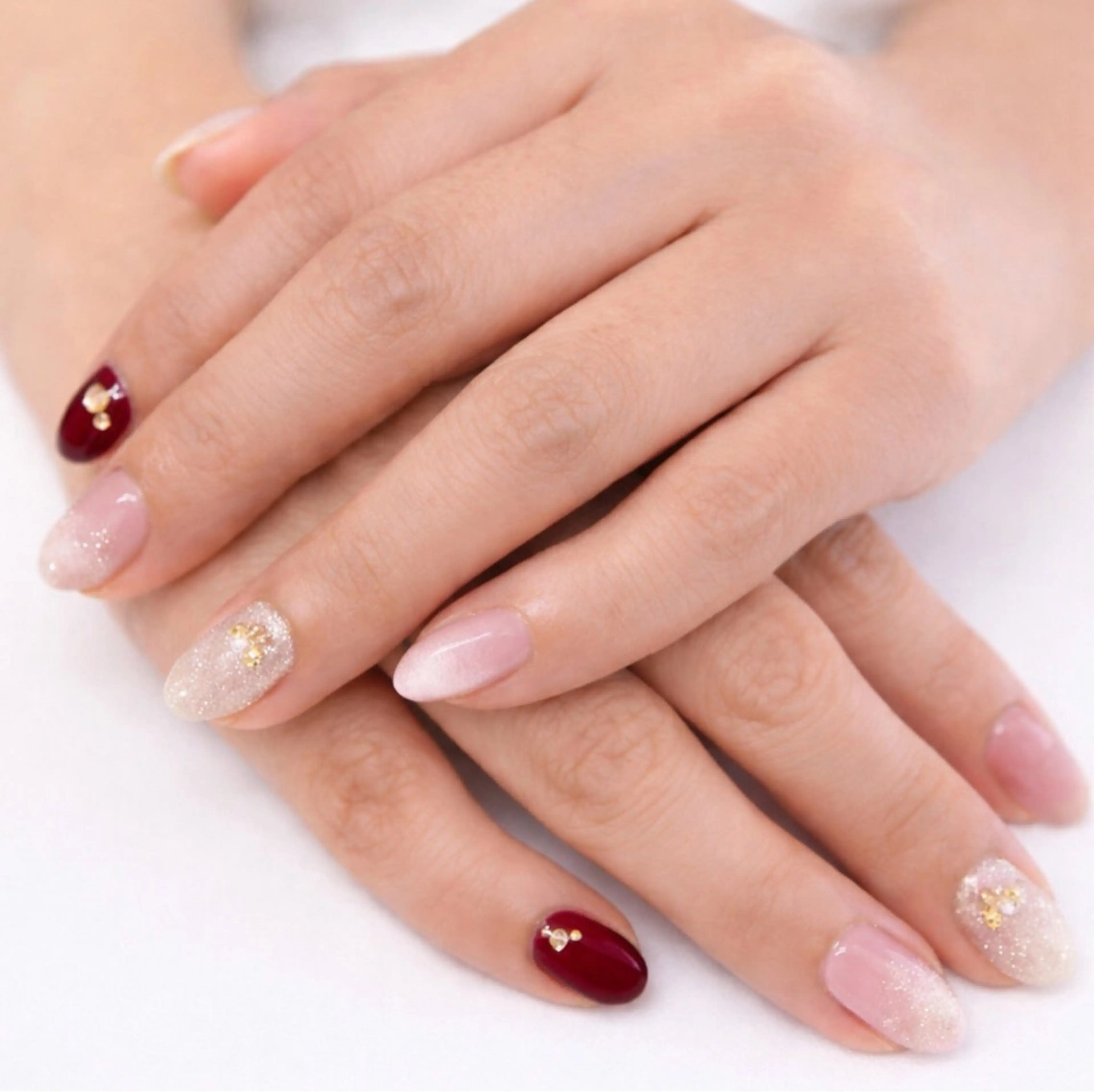 ネイル ボルドー ゴールド オフィスネイル ピンク ハンドネイル Kii nailのネイルデザイン