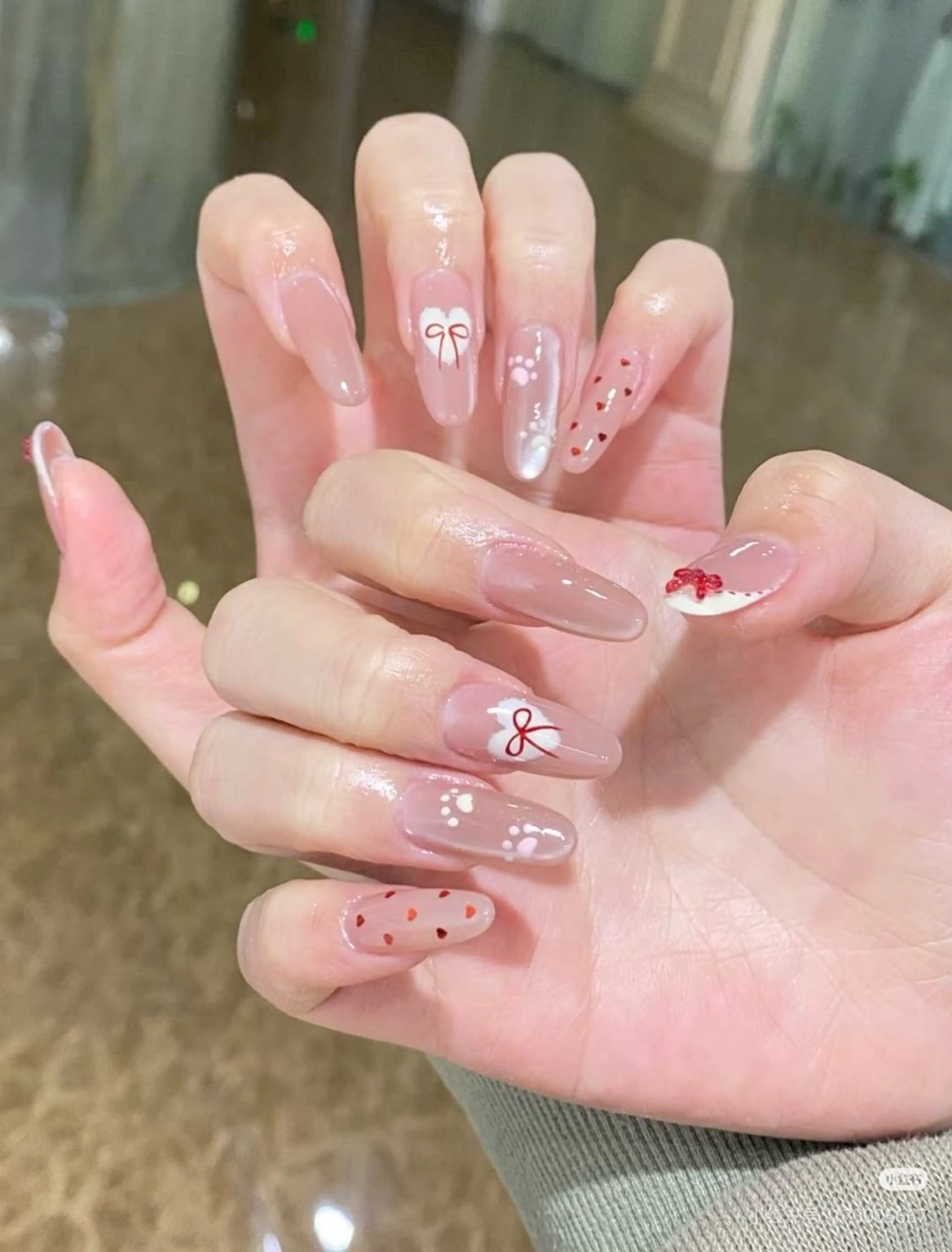 カラー グラデーションカラー ピンクカラー ハンドネイル AIN Nailのネイルデザイン