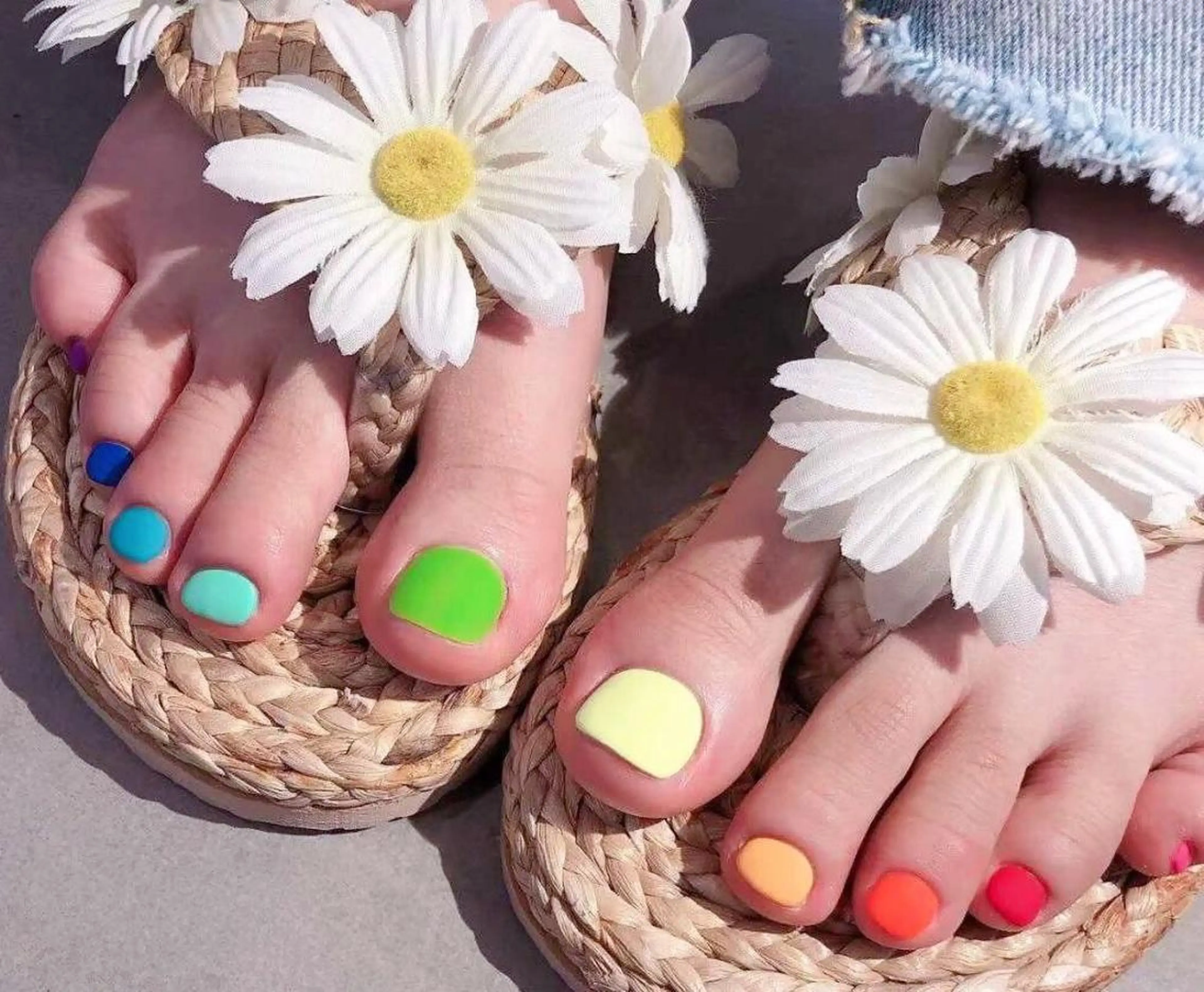 ネイル MoonNail ユリ🌸のネイルデザイン