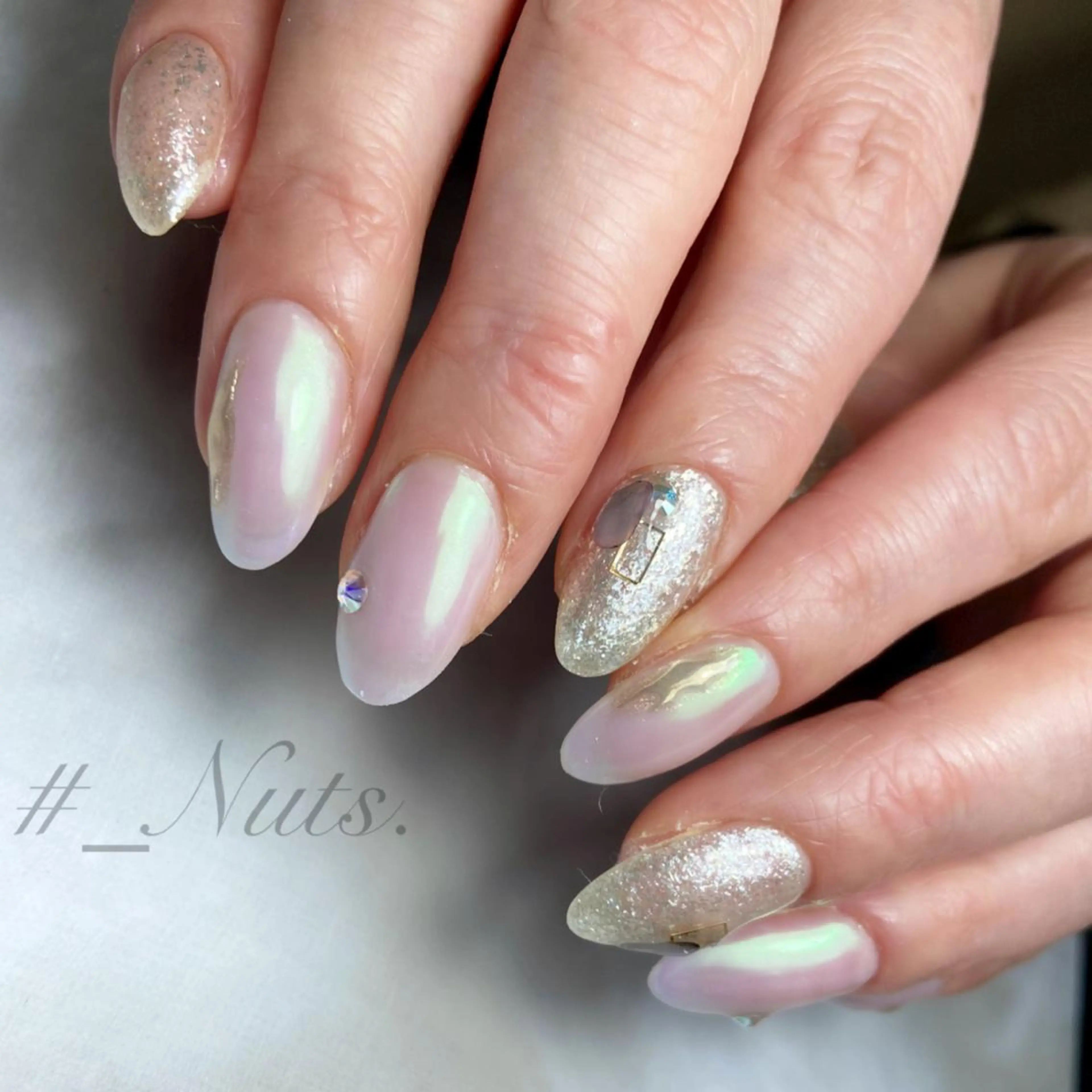 ネイル 土居 夏美/束感マツエクのマツエク・マツパデザイン