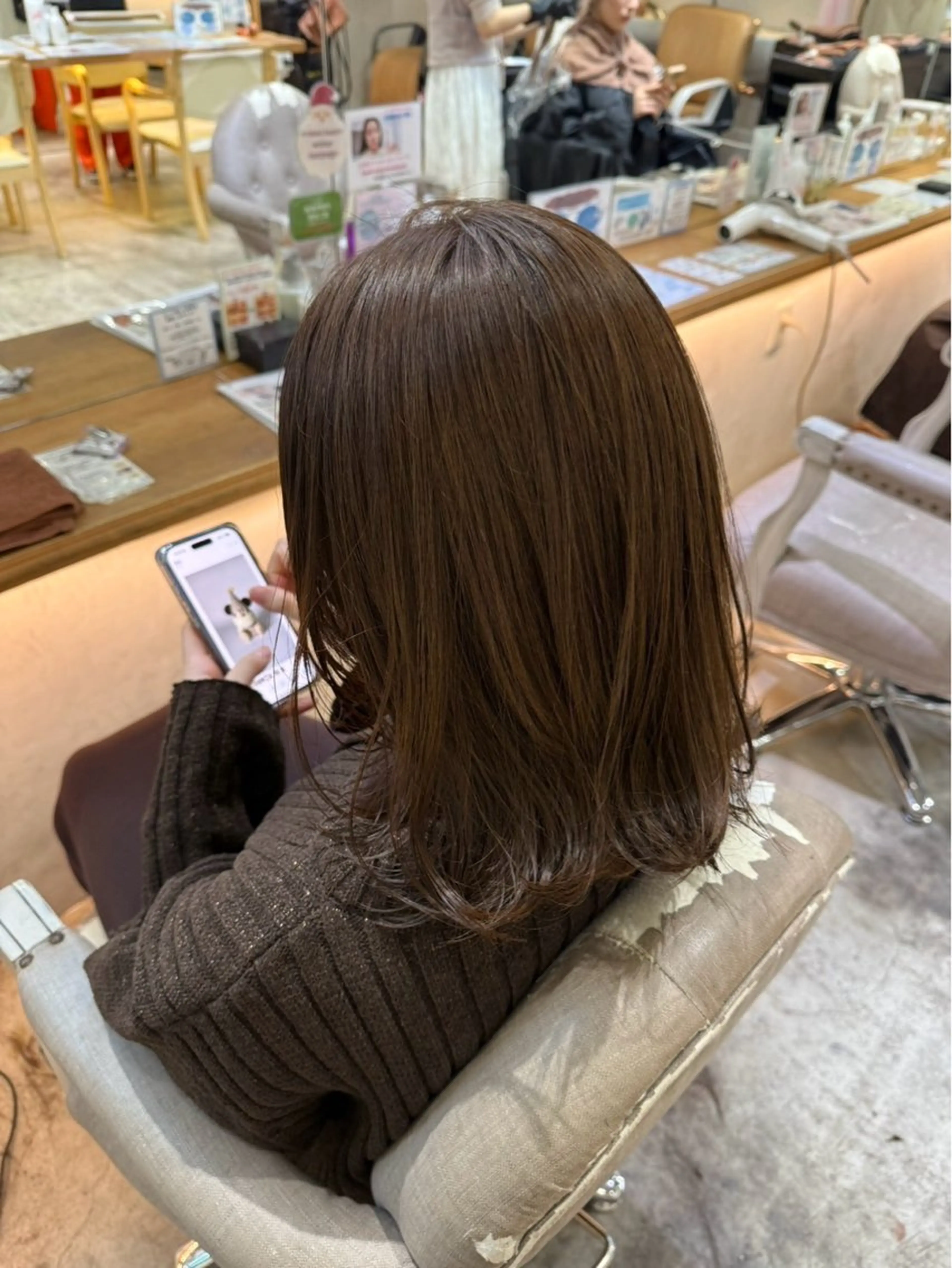 ミディアム カラー riho🎀 / 梅田美容室のヘアスタイル