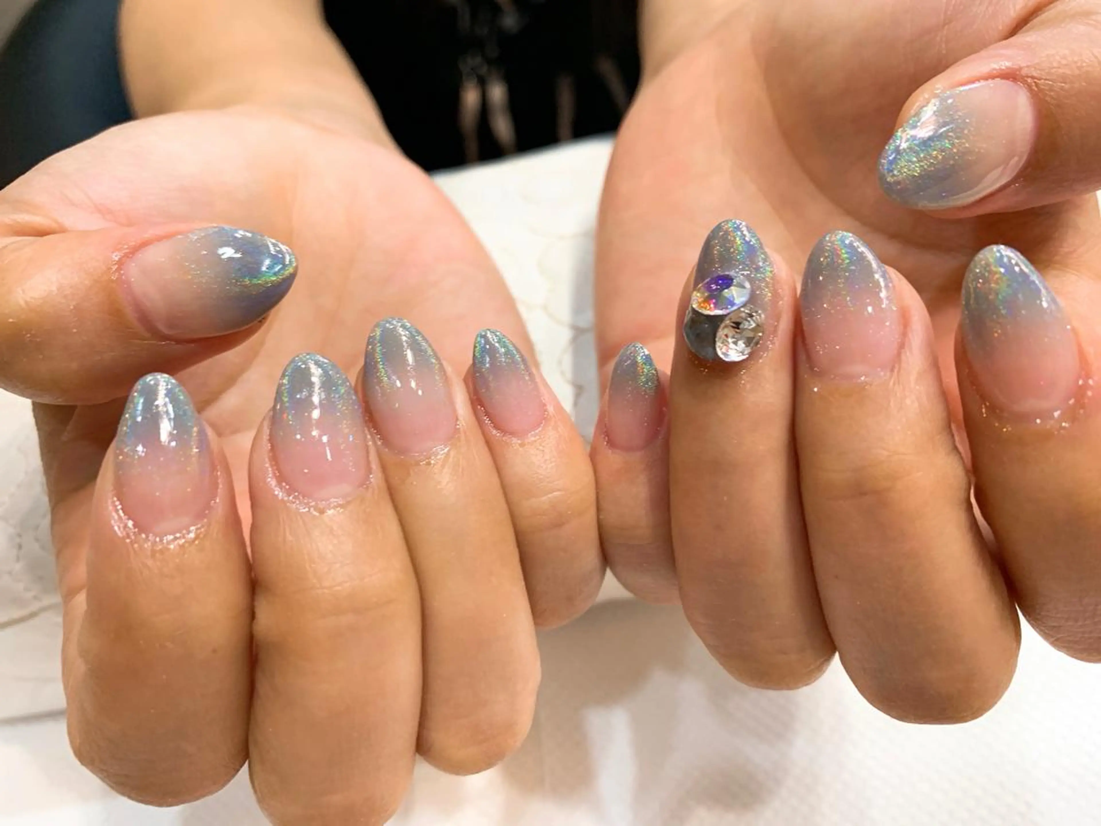 ネイル グラデーション ガール ネイルサロンのネイルデザイン