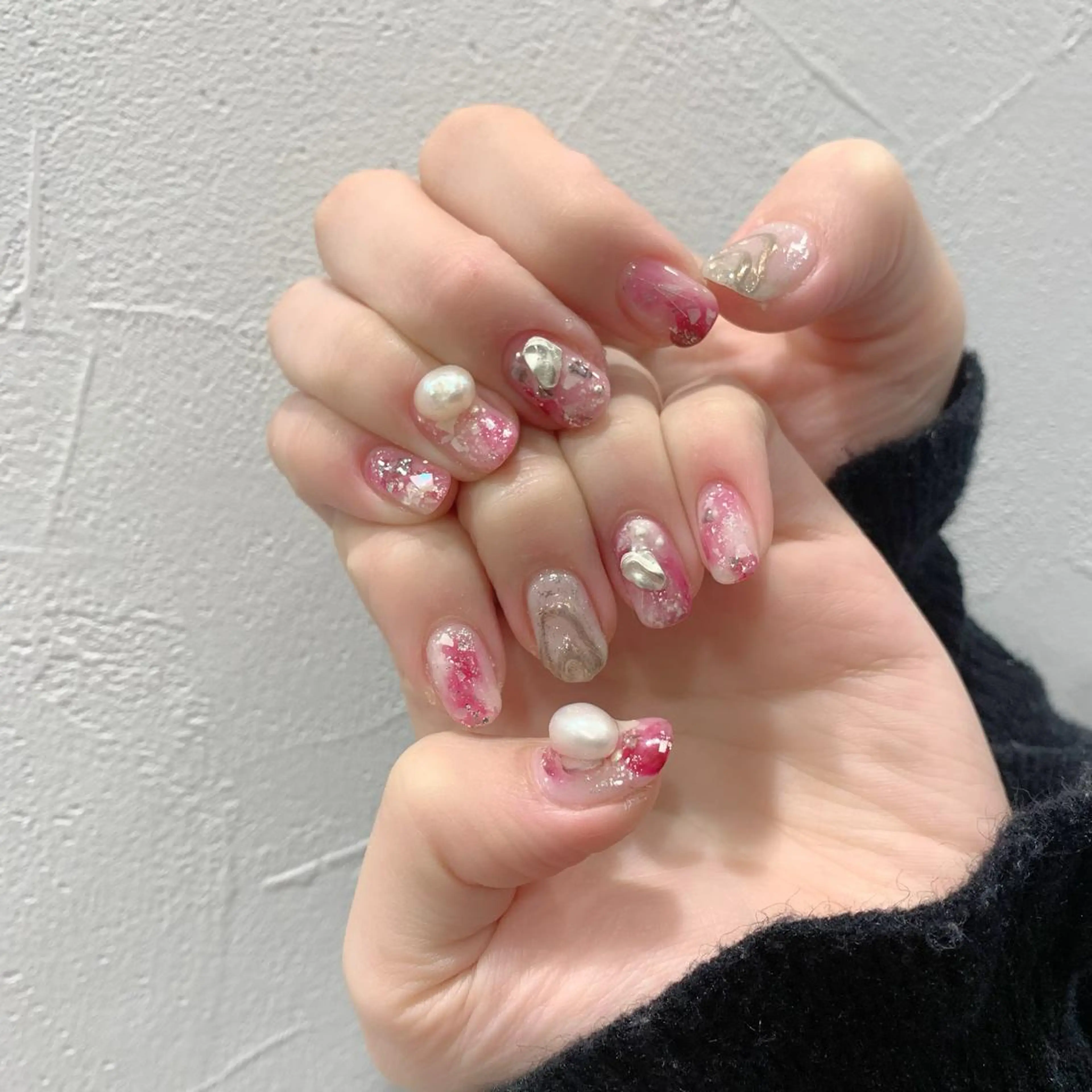 ネイル 成人式 キラキラネイル ニュアンスネイル ハンドネイル 佐藤 まりえのネイルデザイン