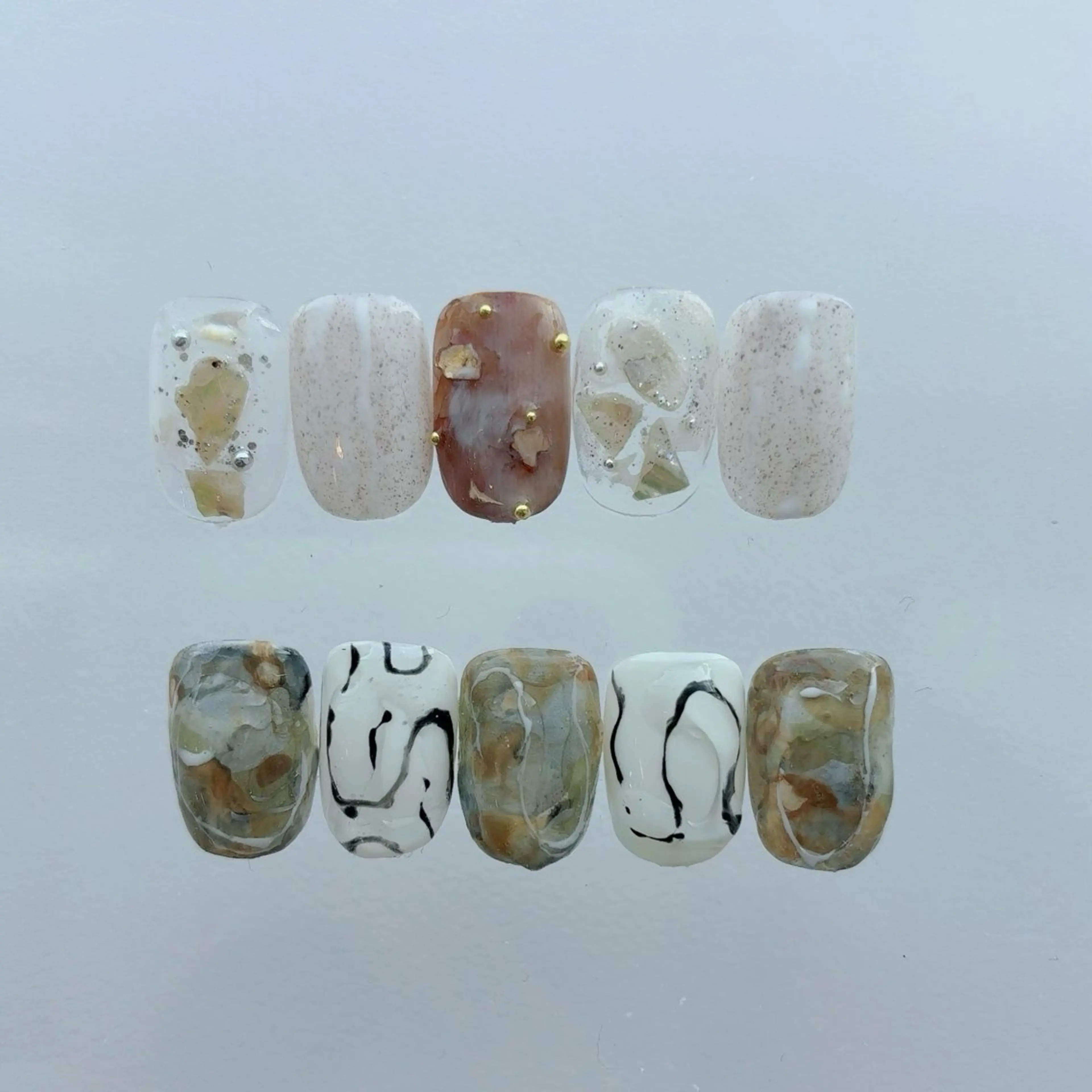 ネイル BRooCH yuzuのネイルデザイン