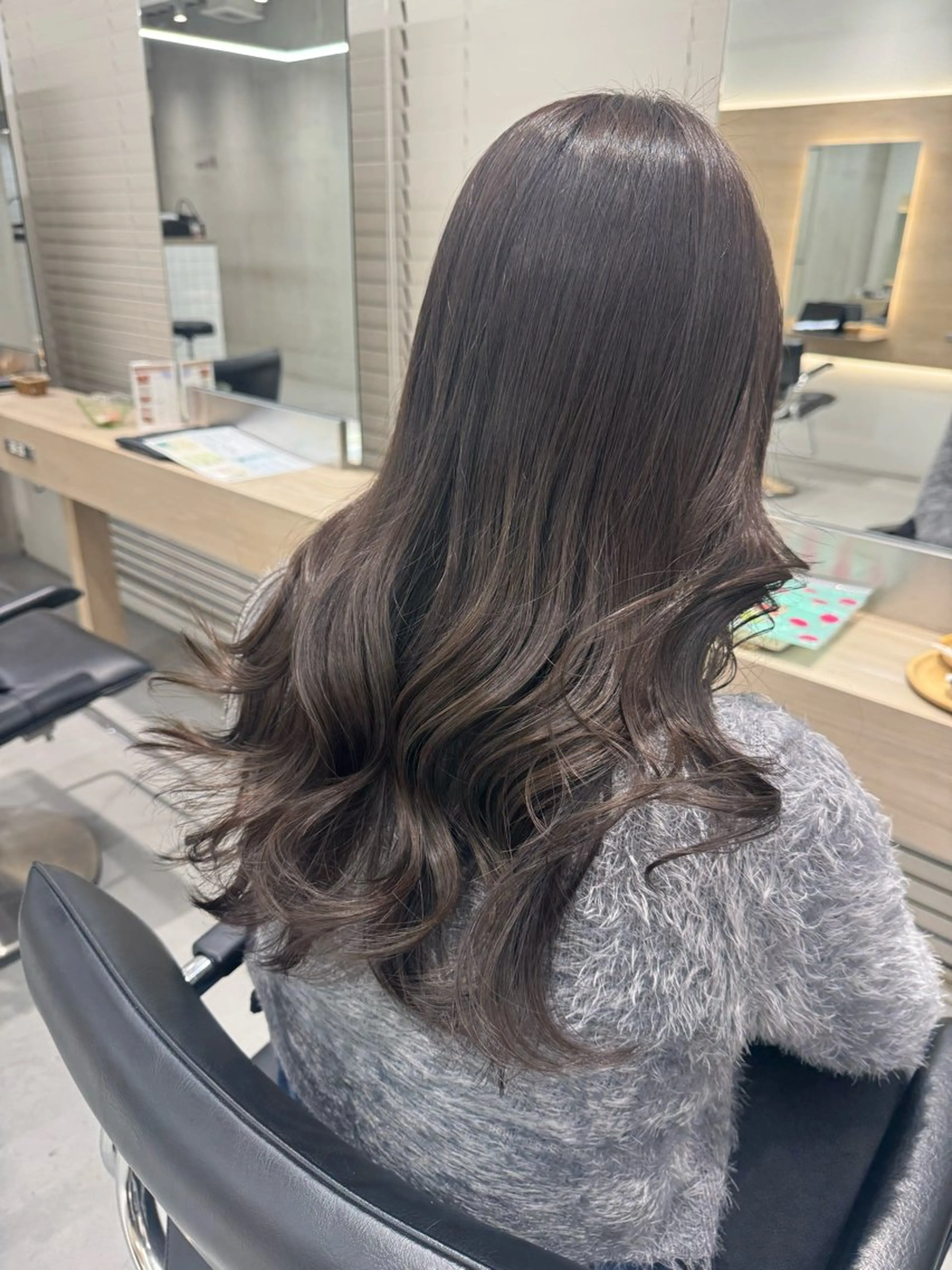 カラー ヘアカラー ナカバチ ユイ🌼 Rizm greenのヘアスタイル