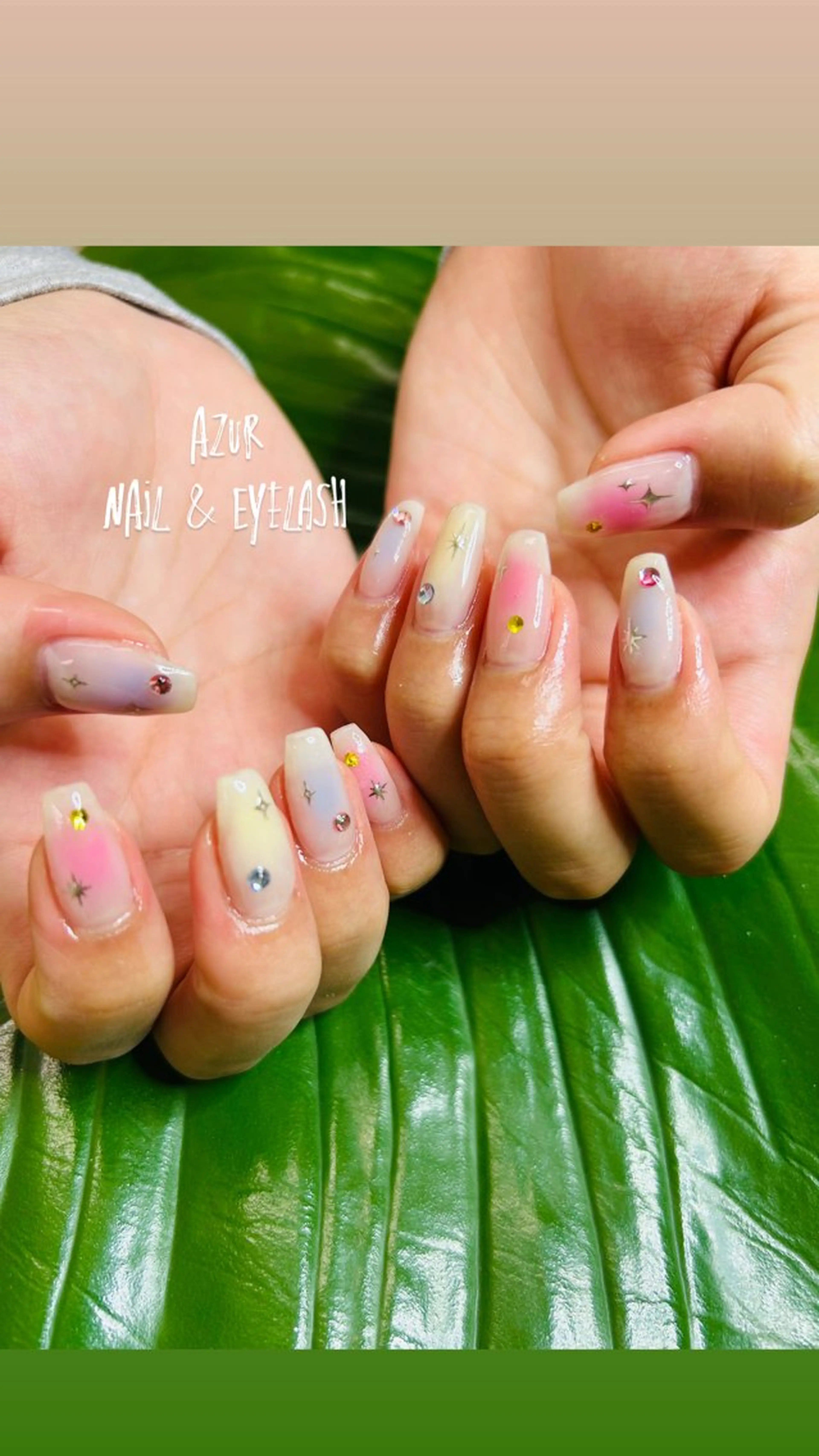 ネイル AZUR N&eyelashのネイルデザイン