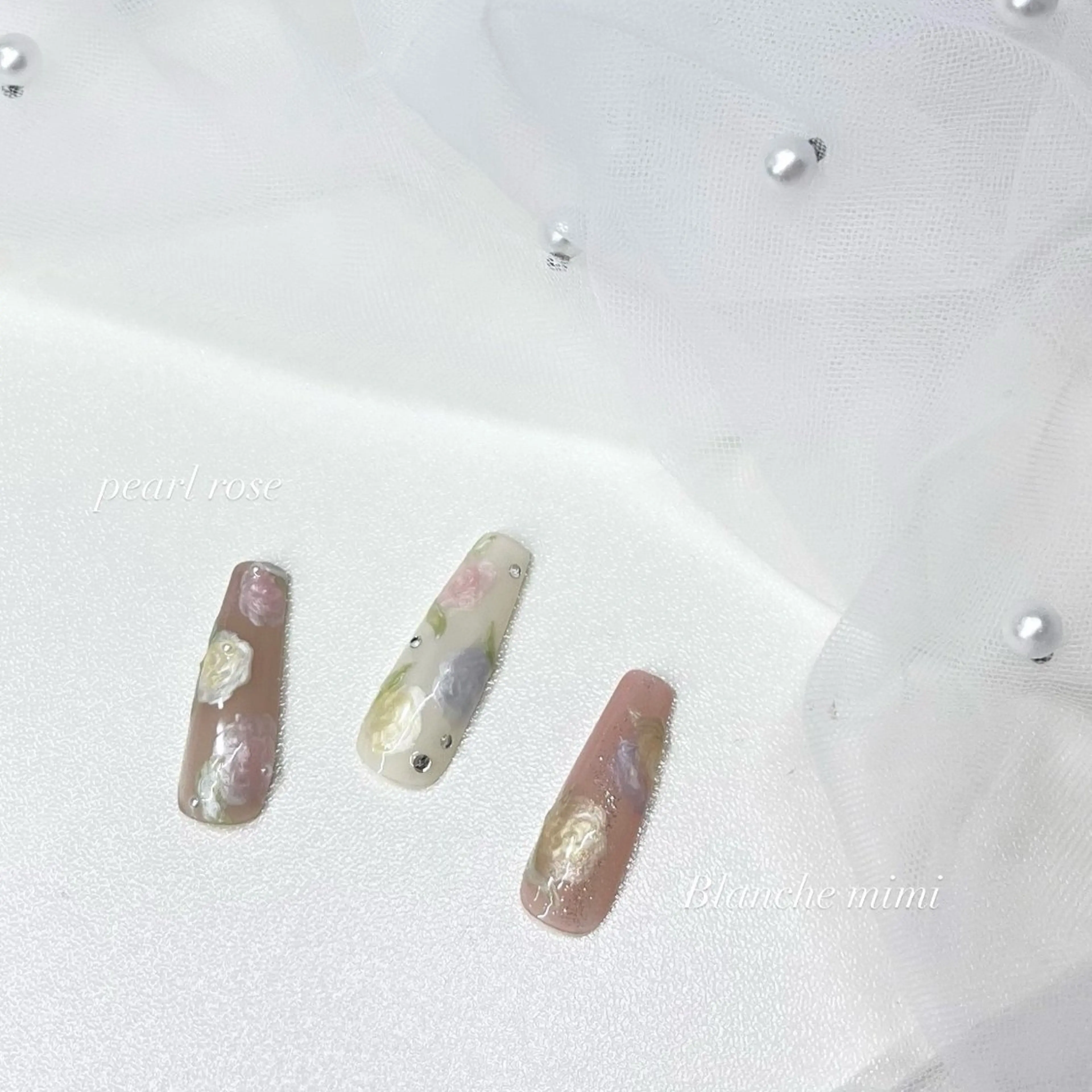 ネイル ハンドネイル Blanche mimi.u_aのネイルデザイン