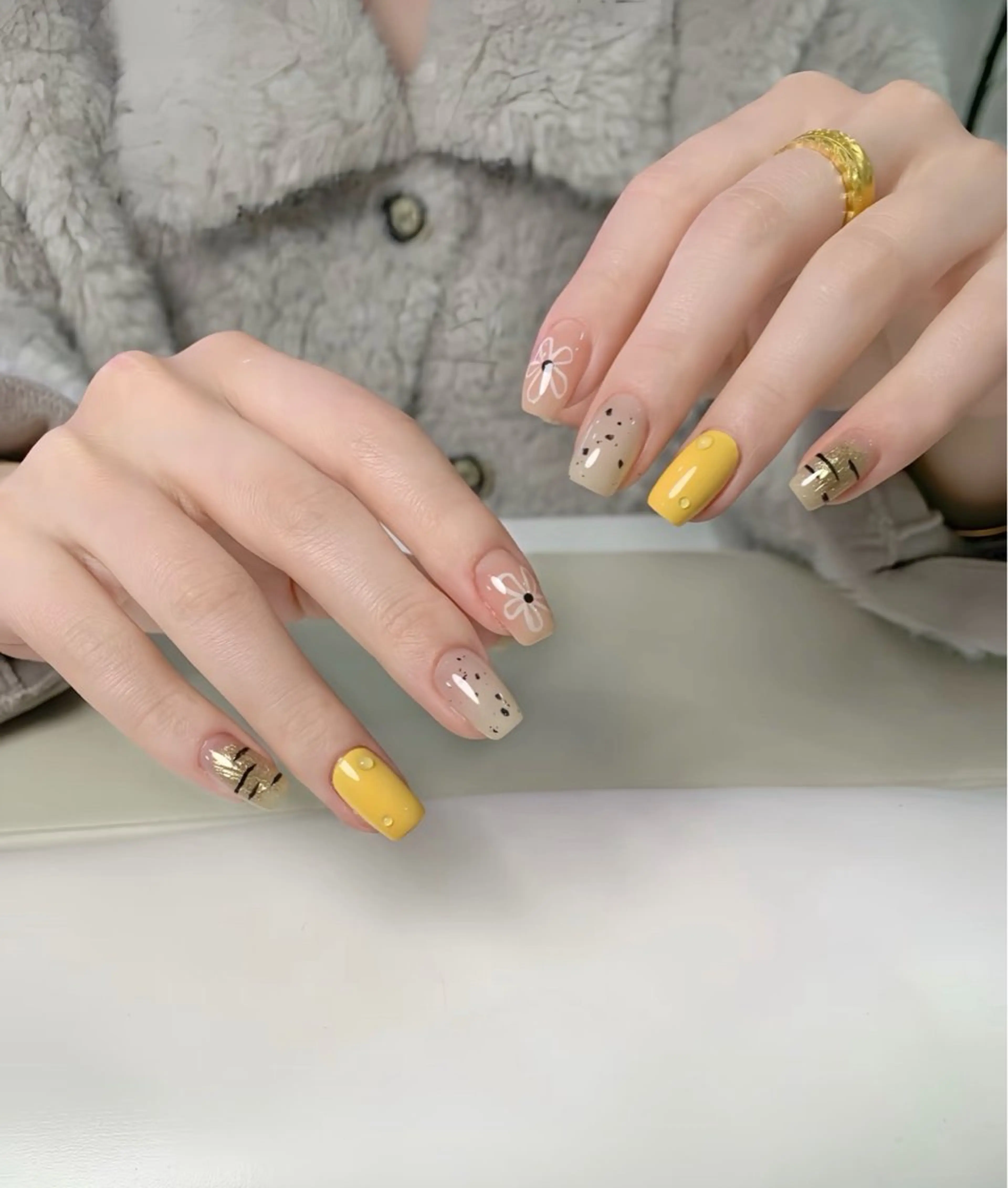 ネイル チョウ Rachaelのネイルデザイン