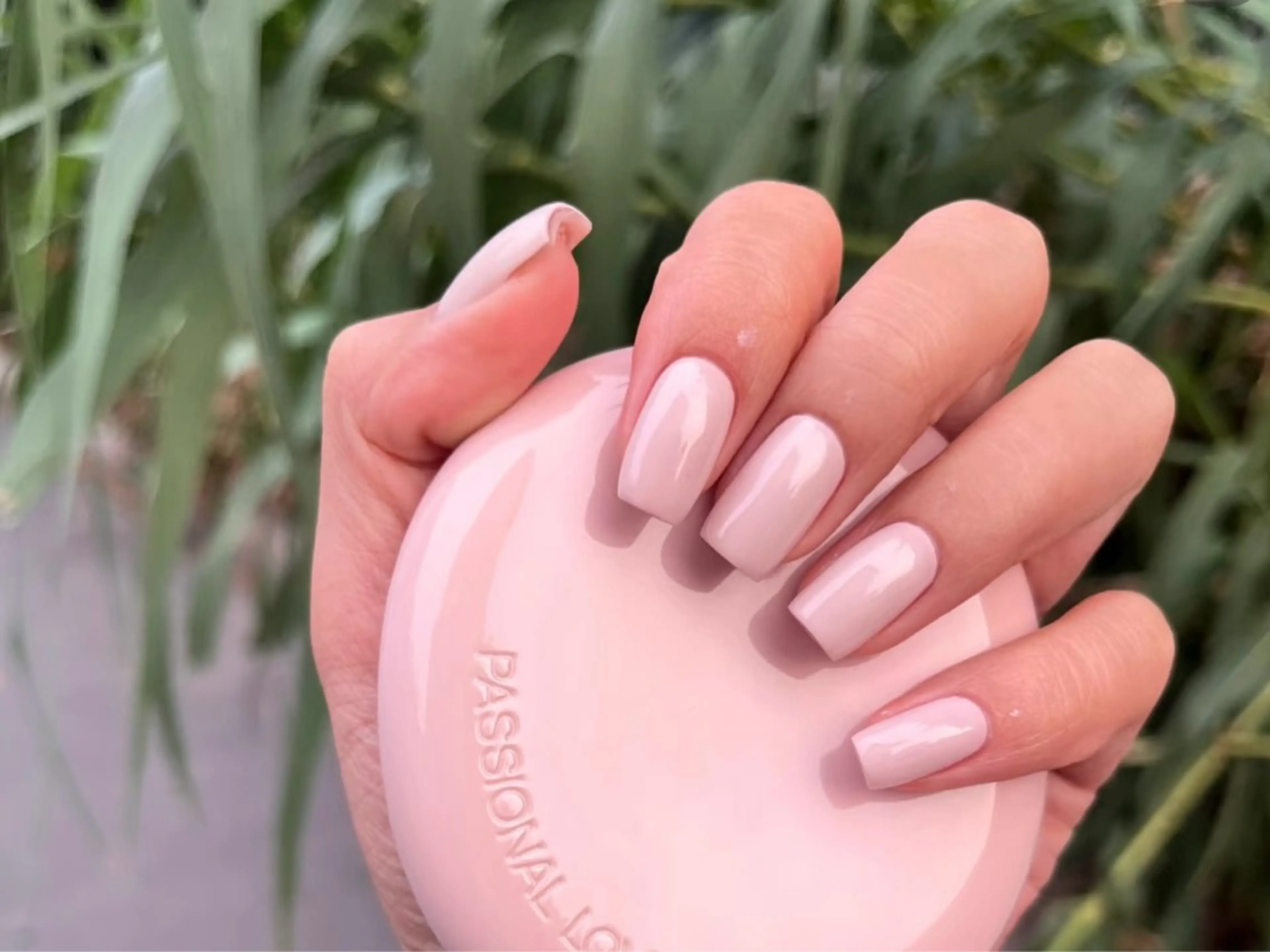 ミディアム ハンドネイル Atelier nail salonのネイルデザイン