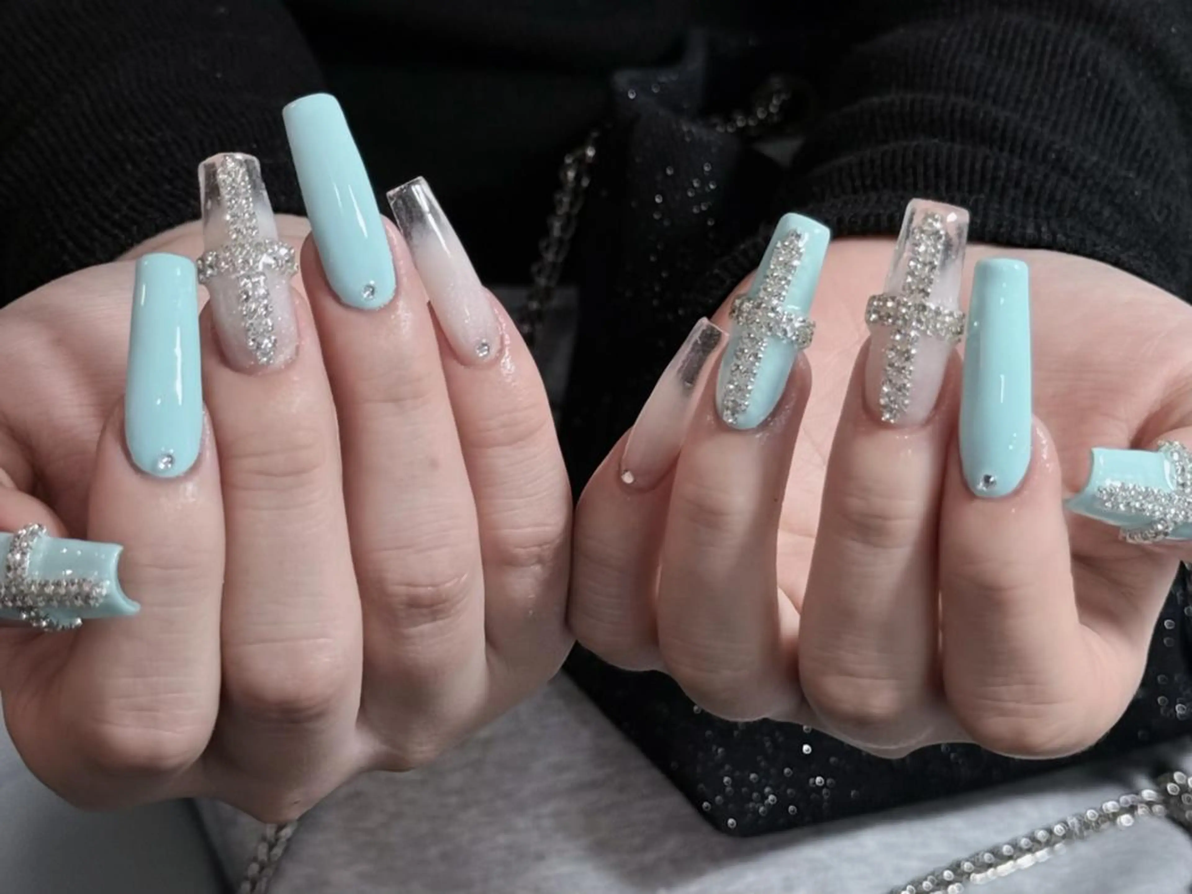 ネイル 長さ出し グラデーション 卒業式 キラキラネイル マグネットネイル Yuu🎀 Belle Nailのネイルデザイン