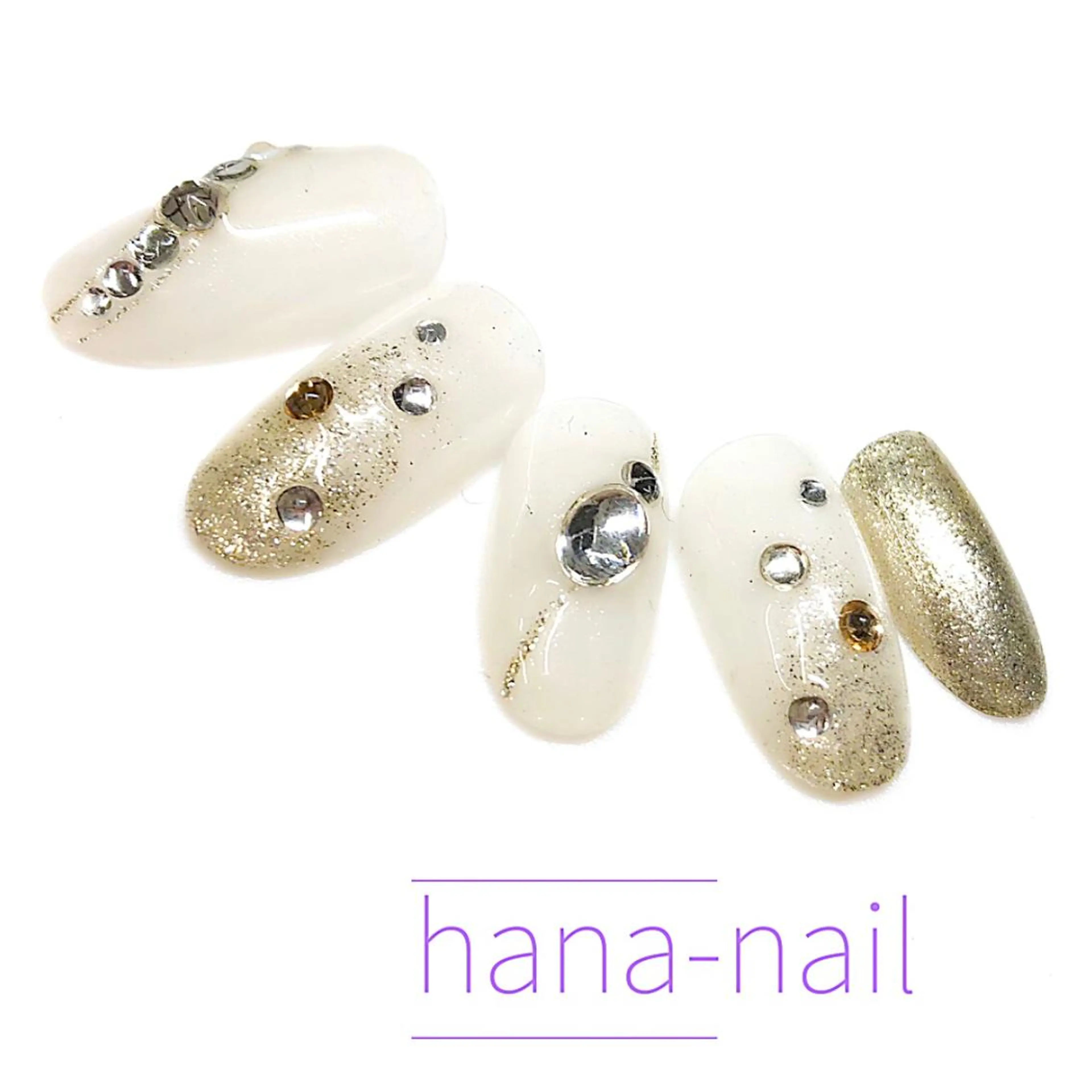 ネイル ゴールド 冬ネイル クリスマス Kao hana-nailのネイルデザイン