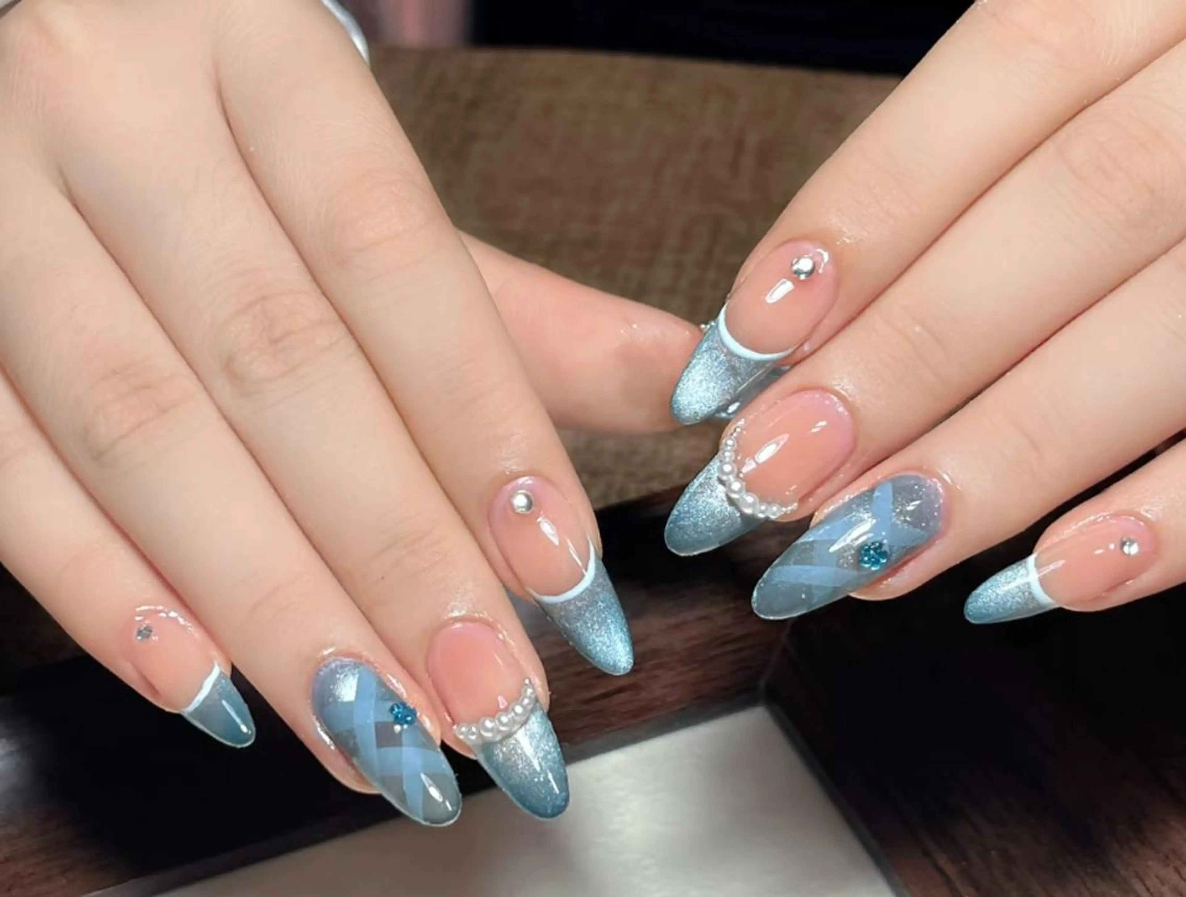 ネイル ハンドネイル ハンドケア 🍑 momo_nailのネイルデザイン