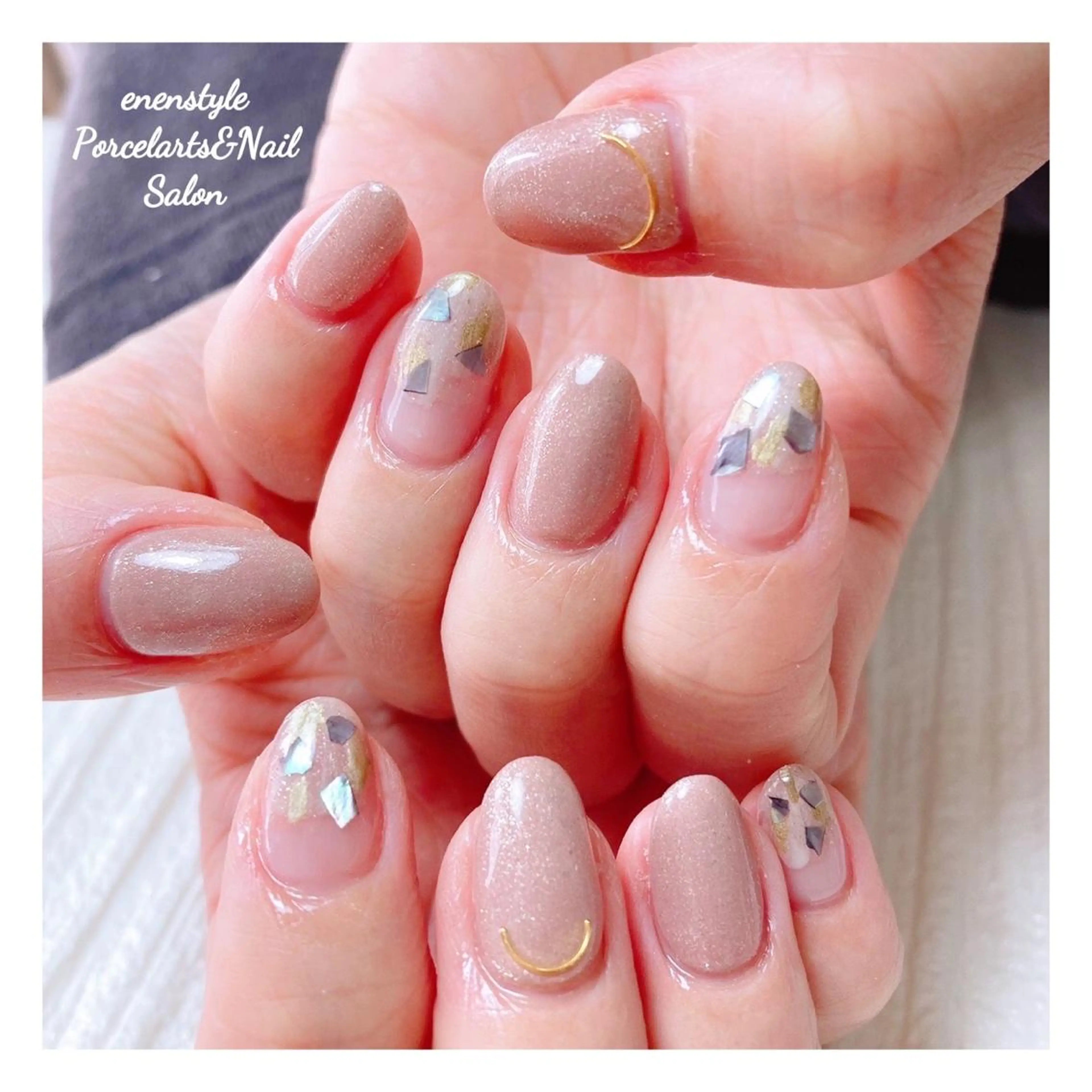 ミディアム ネイル 👑enen style👑のネイルデザイン