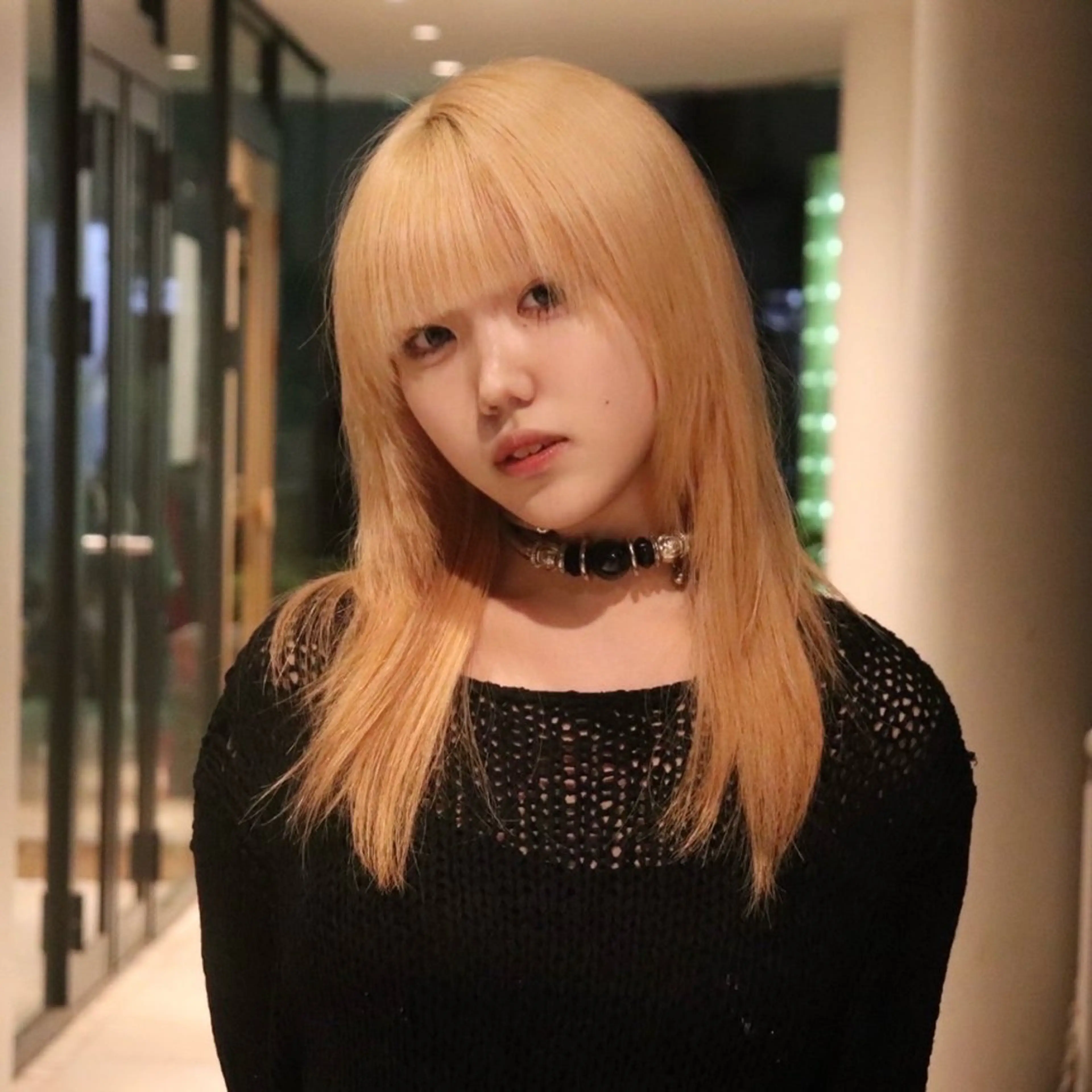 ミディアム SHIN レイヤーカットのヘアスタイル