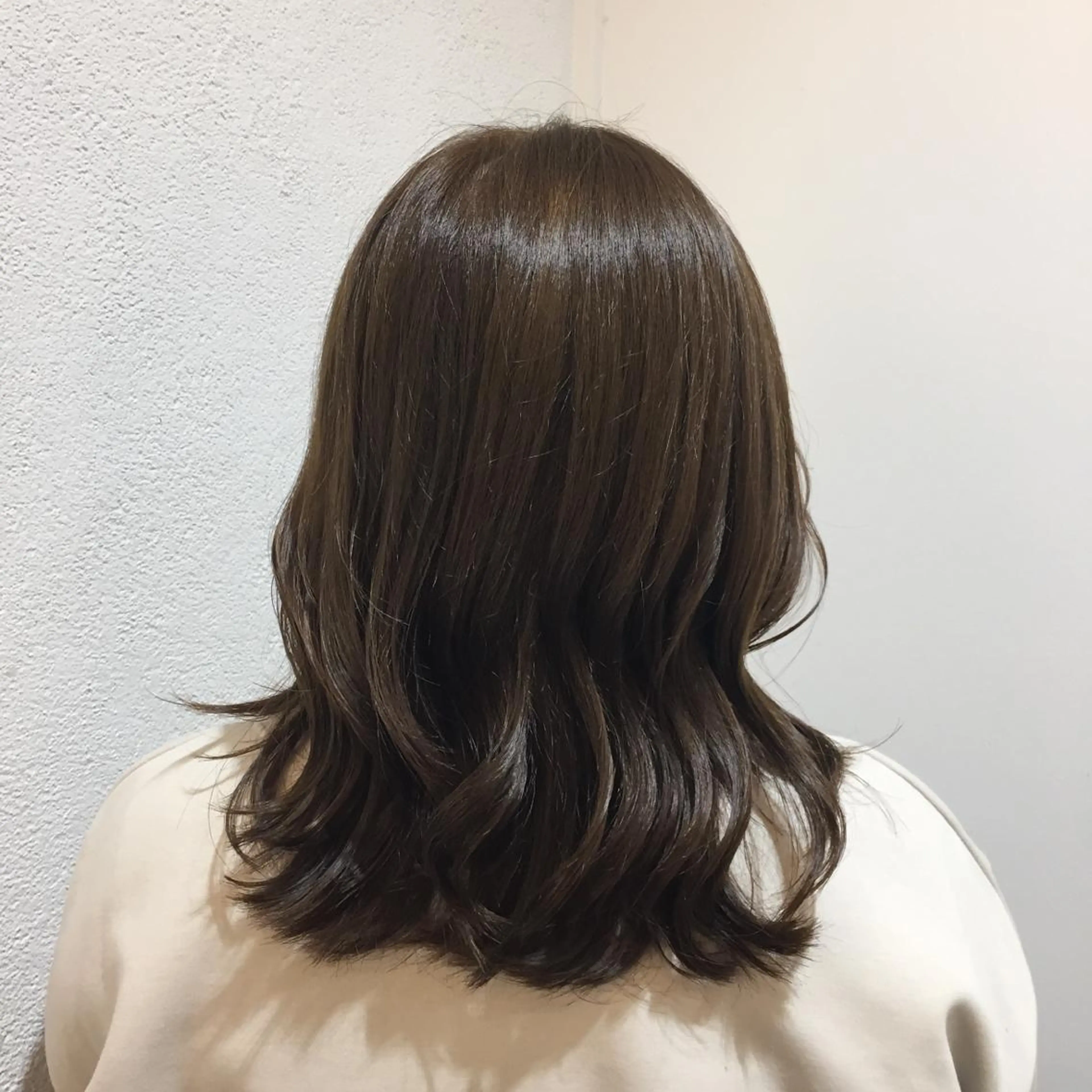 ミディアム カラー ベージュカラー ミルクティーベージュ カット ヘアカラー 髪質改善カラー/大竹 穂香🦉のヘアスタイル