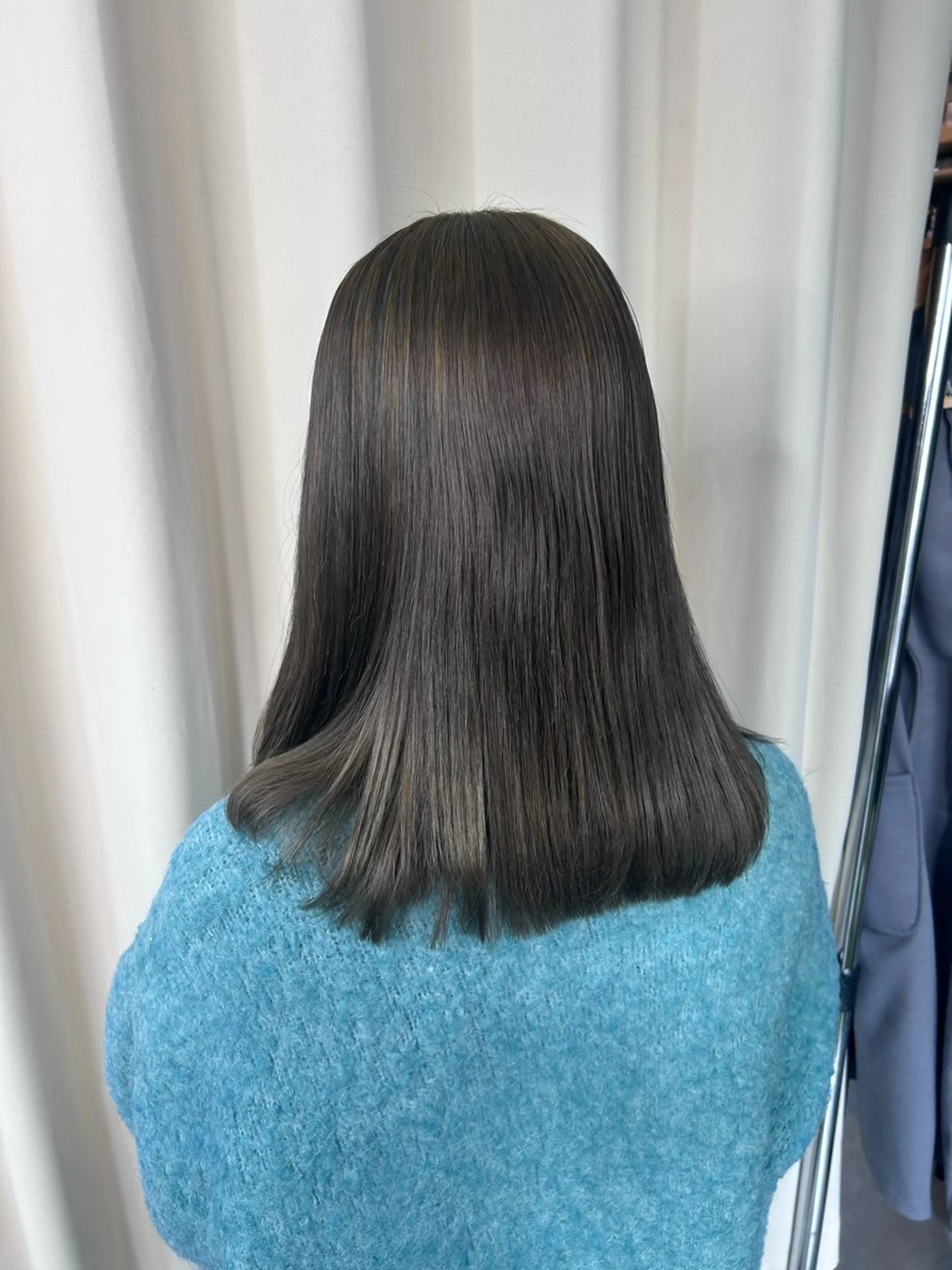 ミディアム カラー ハイトーン×艶カラー 🤍MIZUKIのヘアスタイル