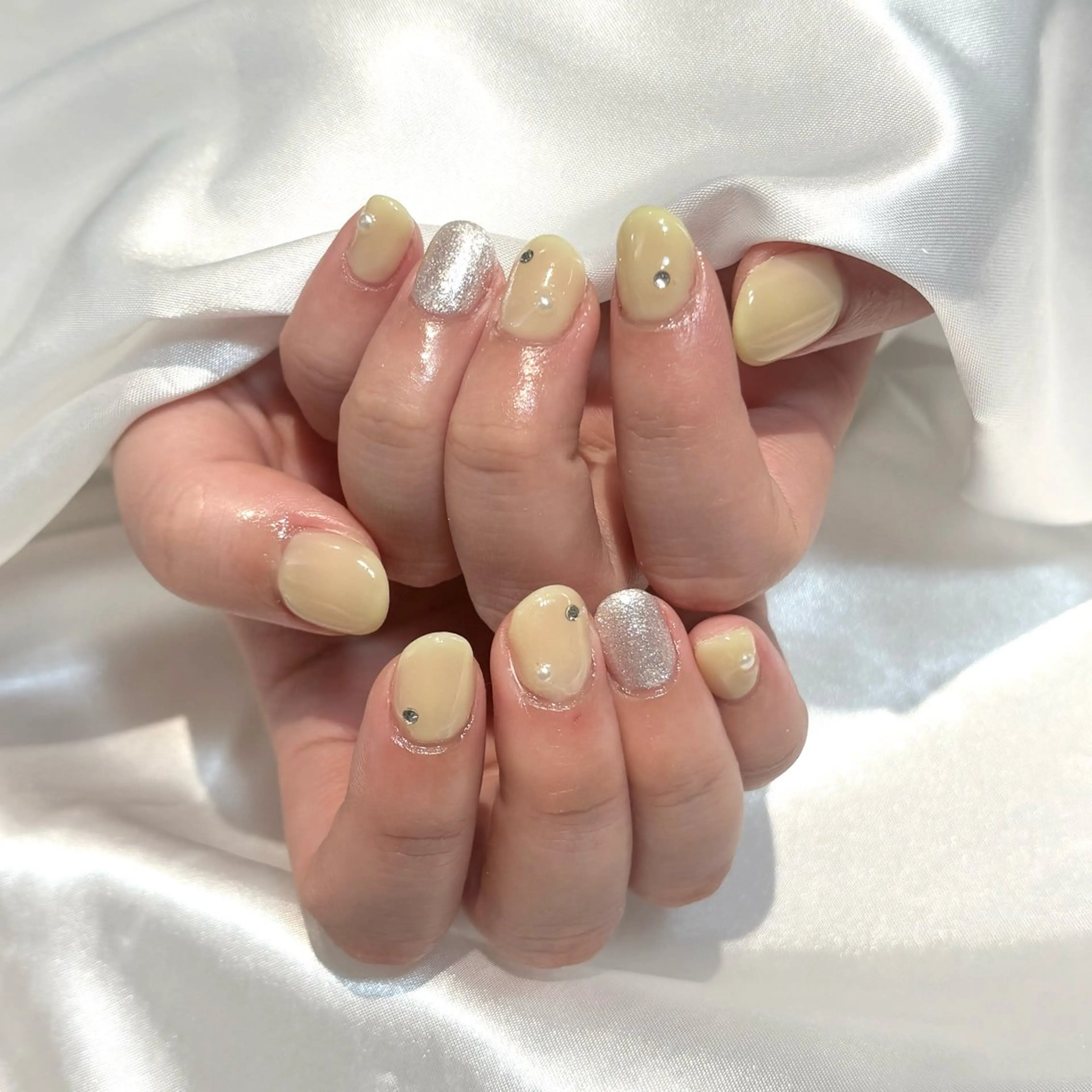 ネイル ハンドネイル WISTERIA moekaのネイルデザイン