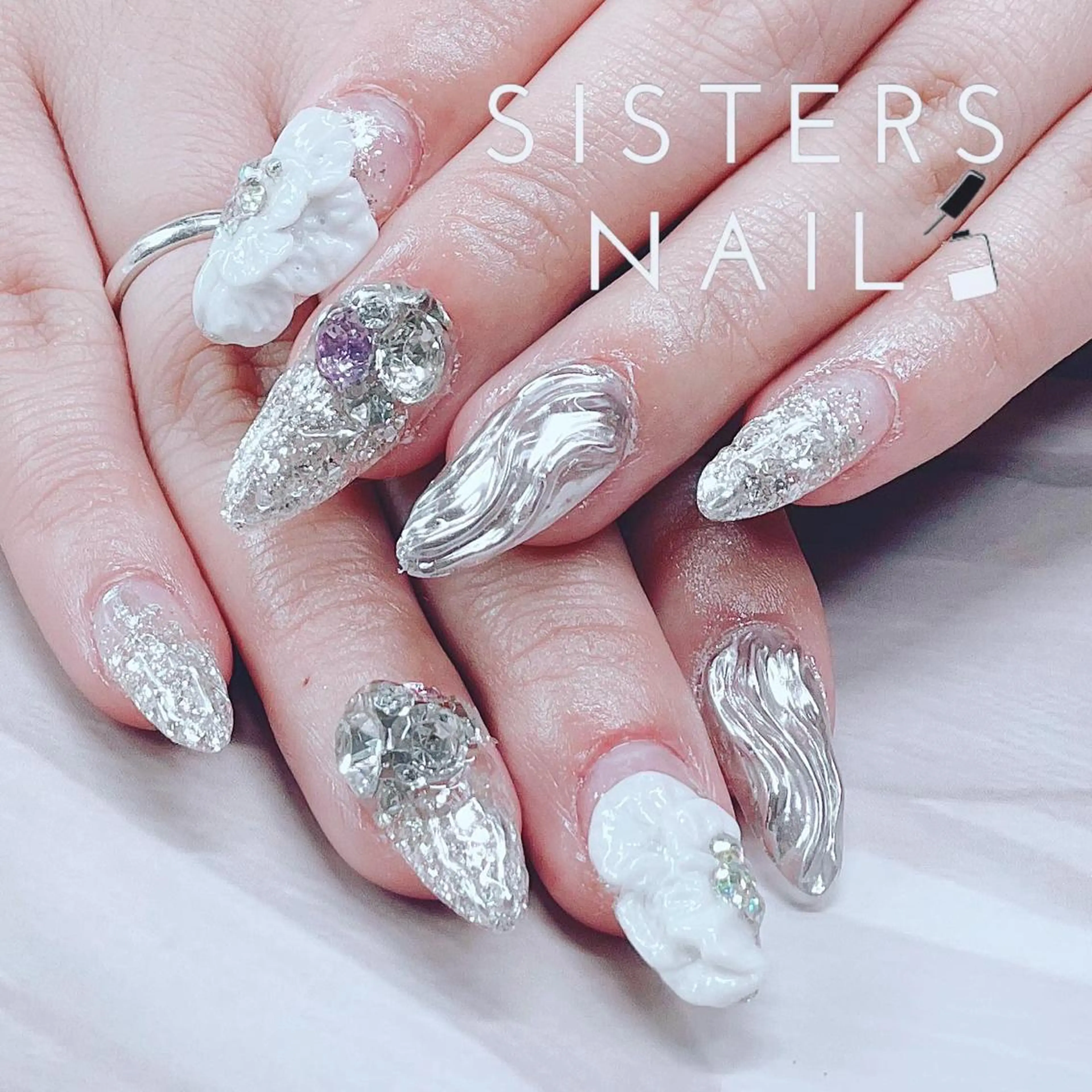 ネイル アートネイル 成人式 フラワーネイル キラキラネイル ミラーネイル ハンドネイル ハンドケア sisters nail.fのネイルデザイン