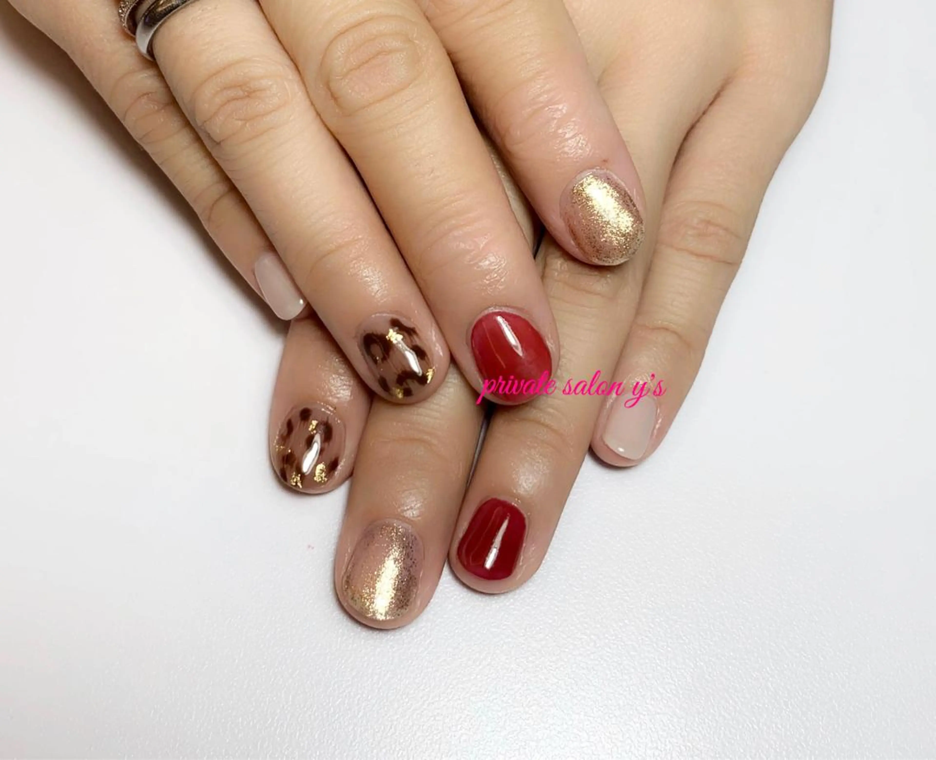 ネイル y' sのネイルデザイン