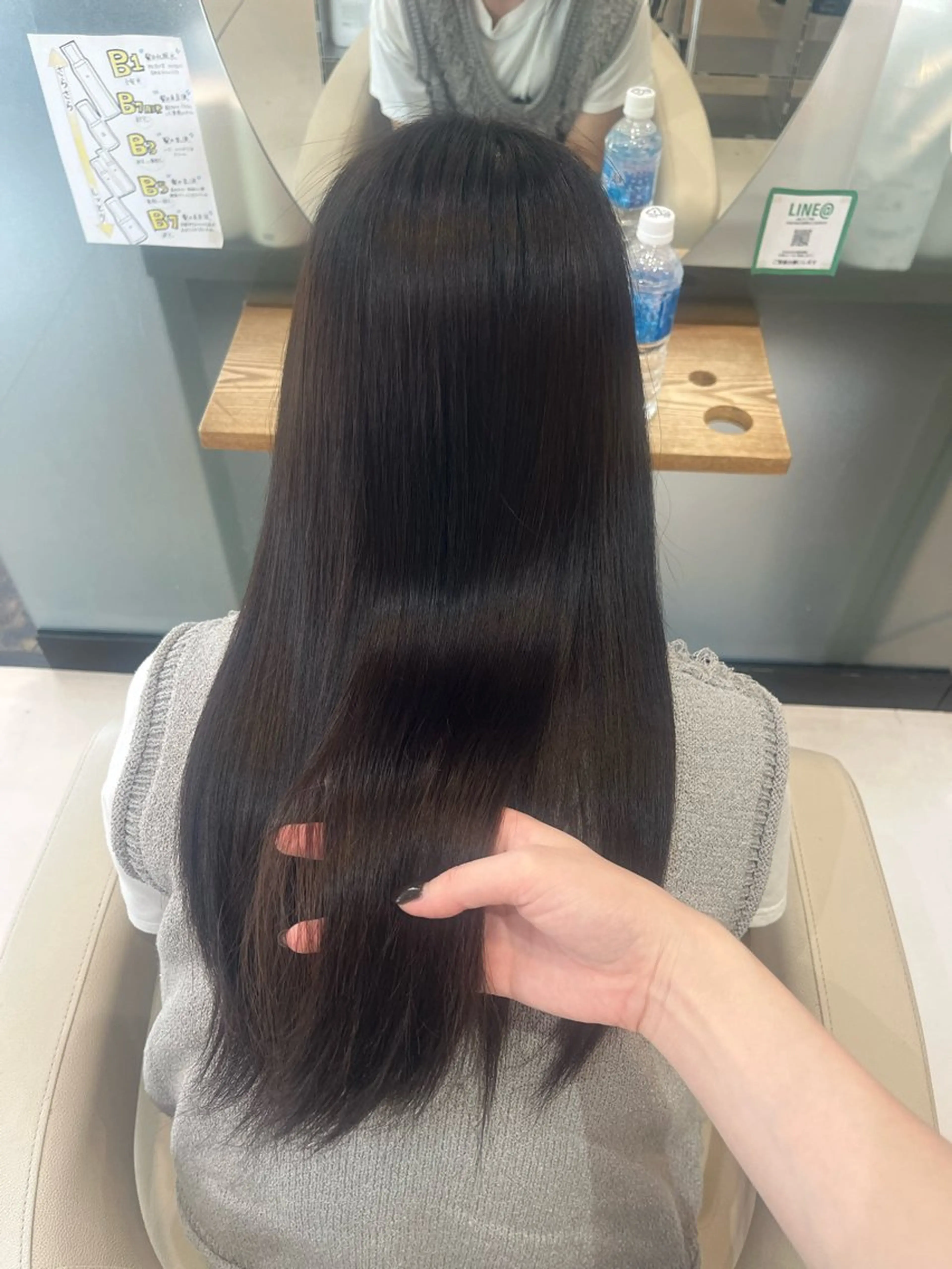 ロング 縮毛矯正 野村 奈里亜のヘアスタイル
