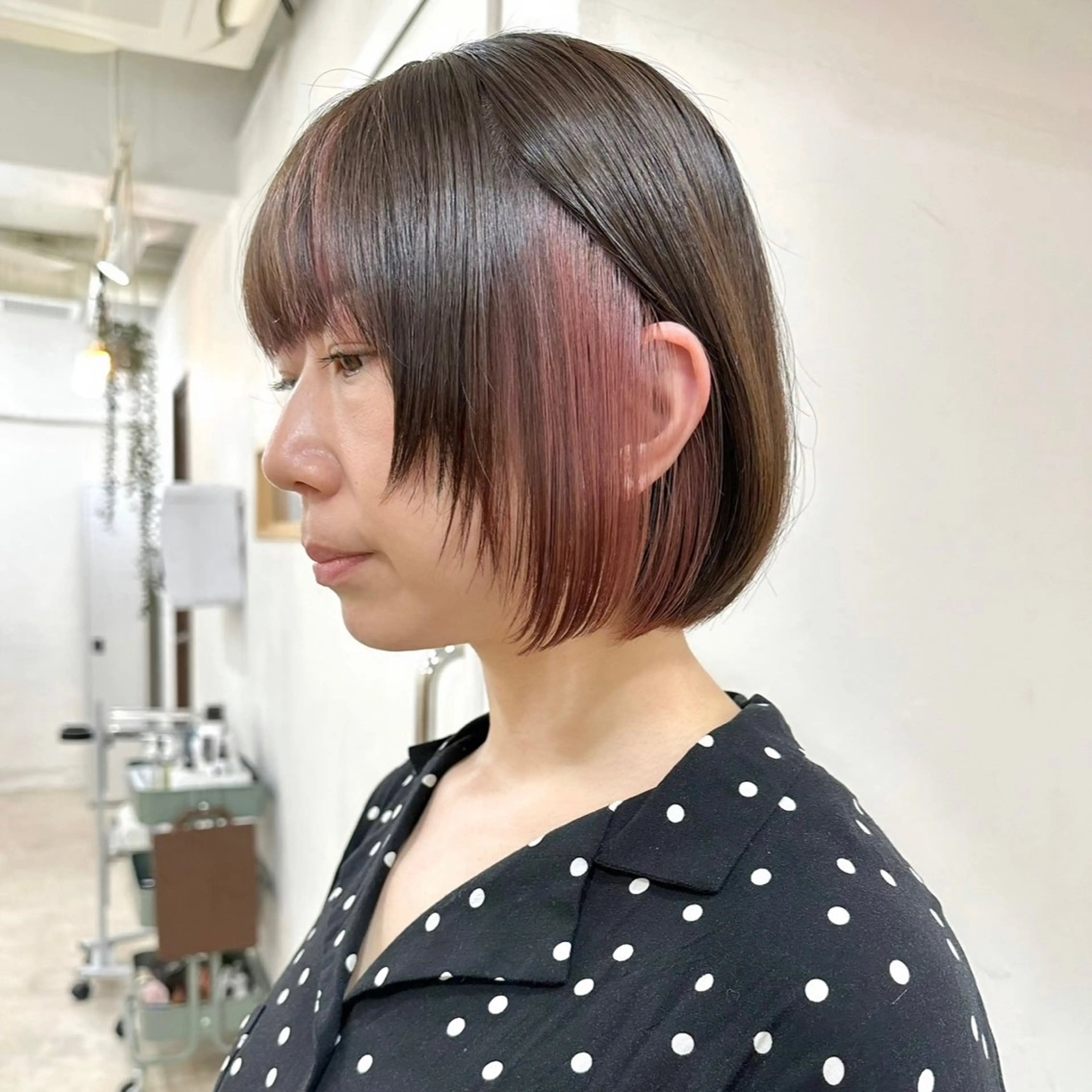 ショート カラー 切りっぱなしボブ 前下がりボブ 透明感カラー デザインカラー インナーカラー 銀座No.1髪質改善 縮毛矯正/本木のヘアスタイル