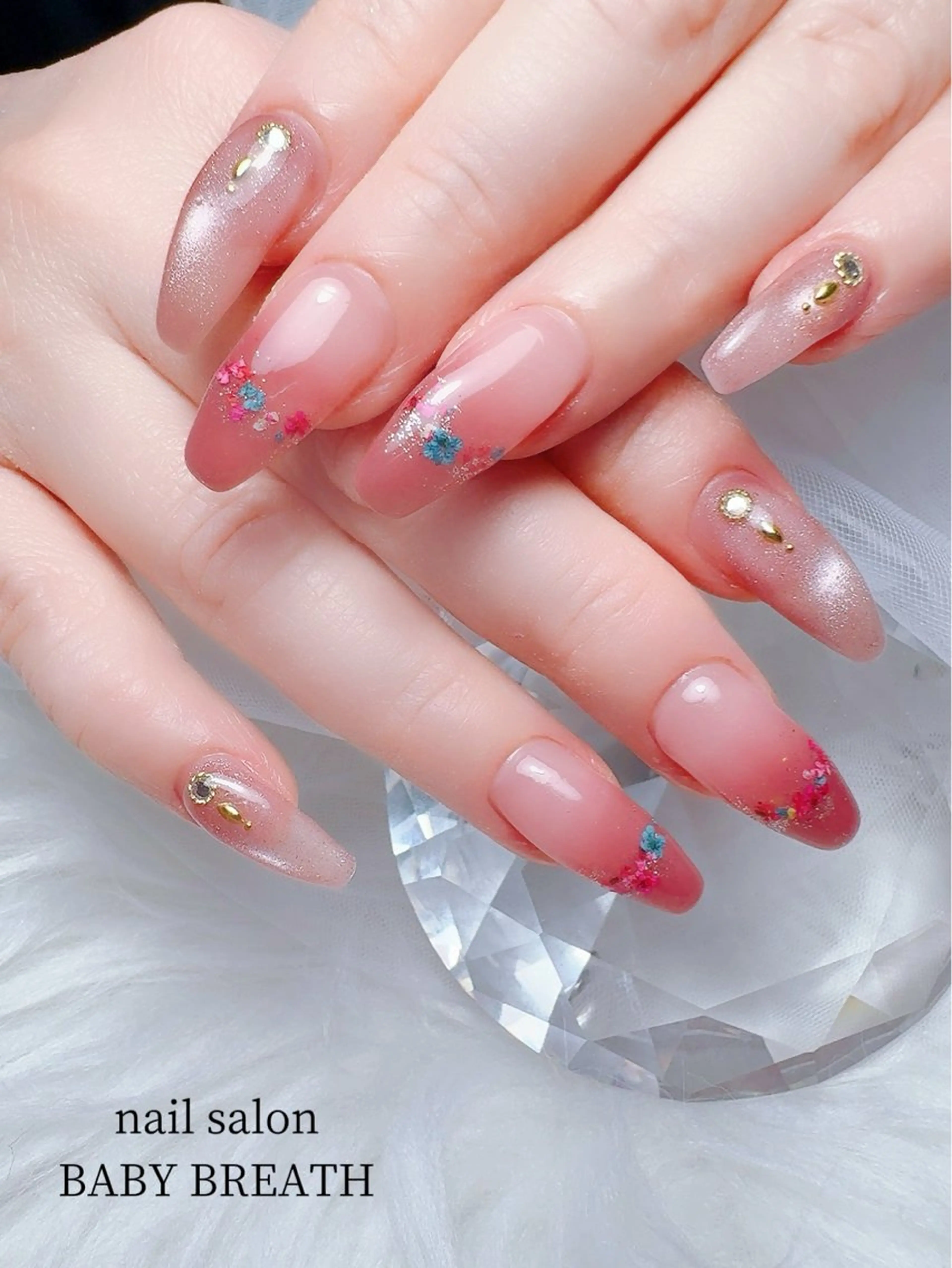 ネイル アートネイル フラッシュネイル フットネイル グラデーション ラメ(グリッター) ハンドネイル y natsumiのネイルデザイン