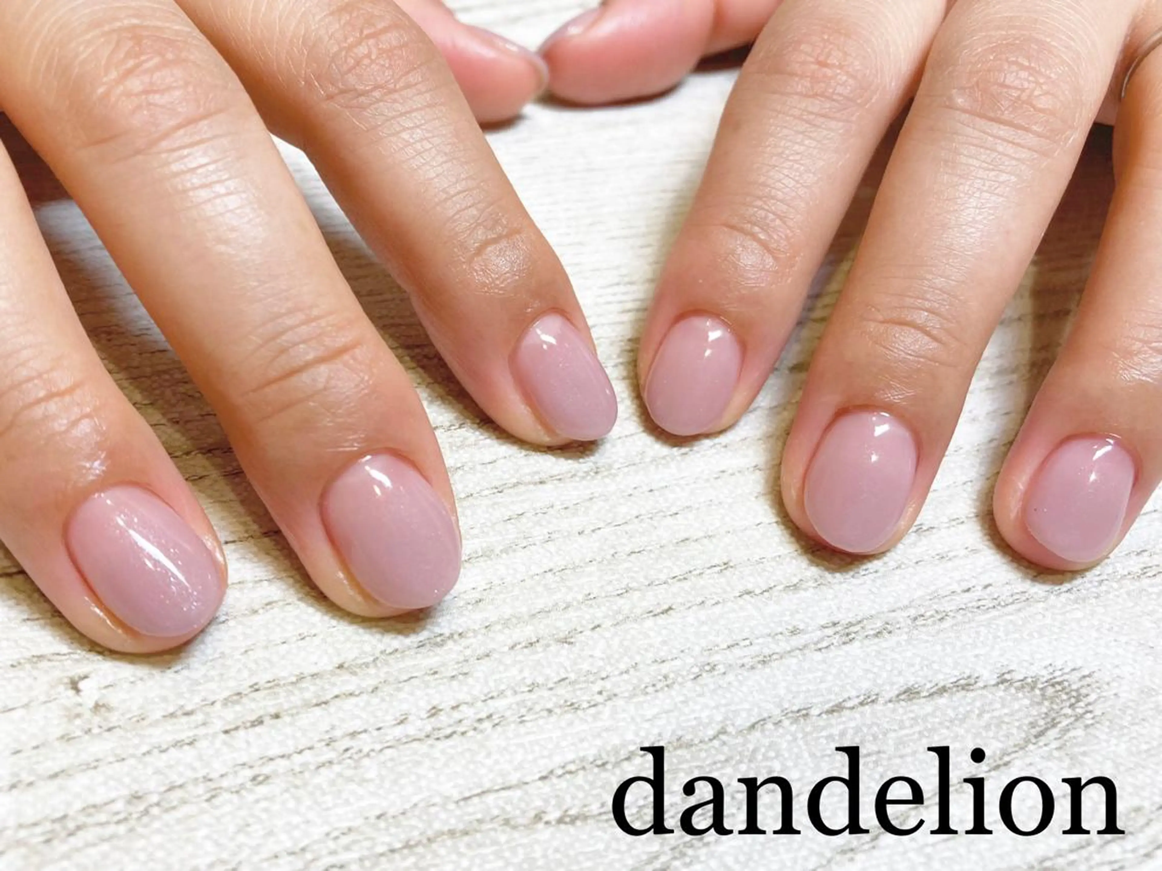 ネイル ハンドネイル ハンドケア dandelion ダンデライオンのネイルデザイン