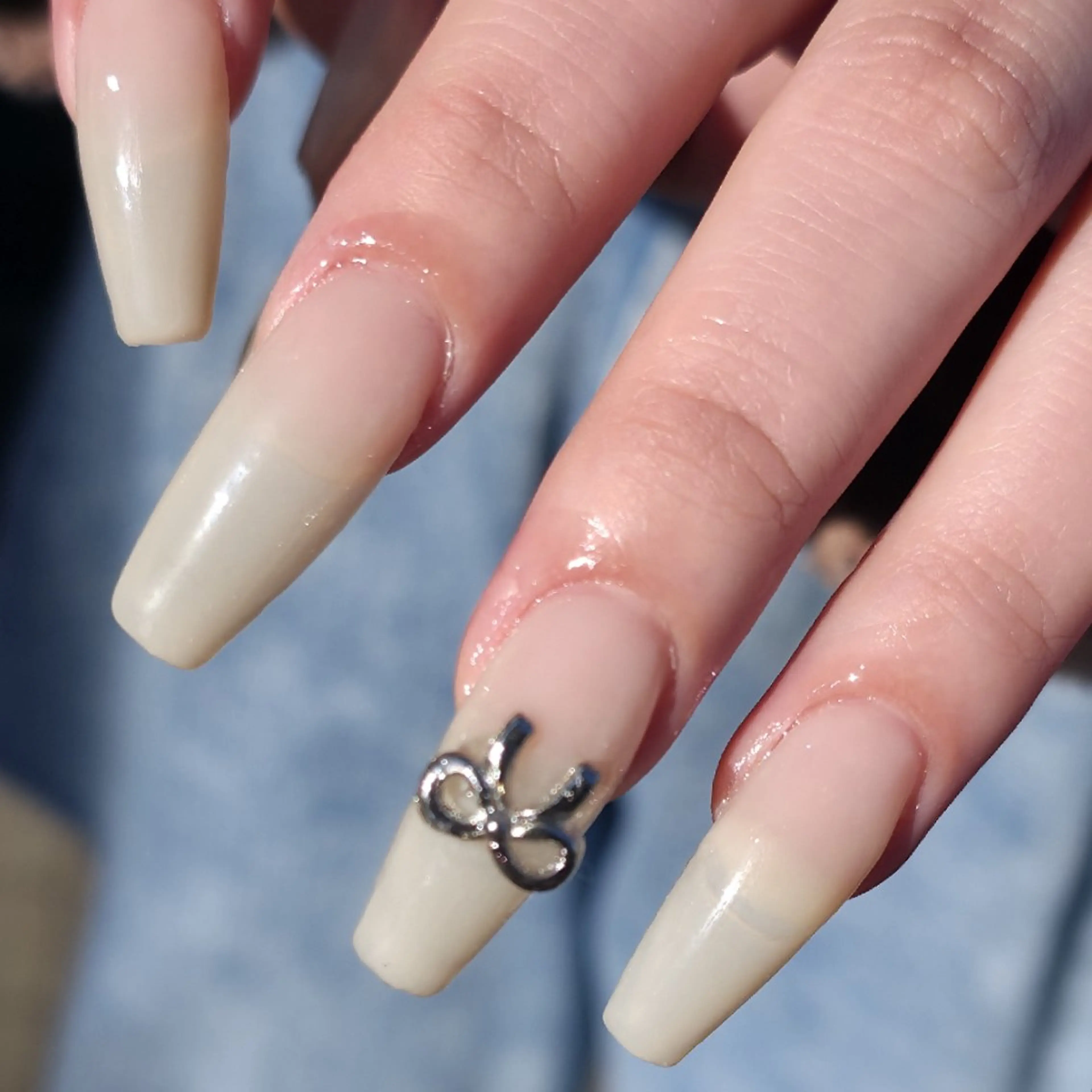 ネイル Fam_er. re07_nail のネイルデザイン