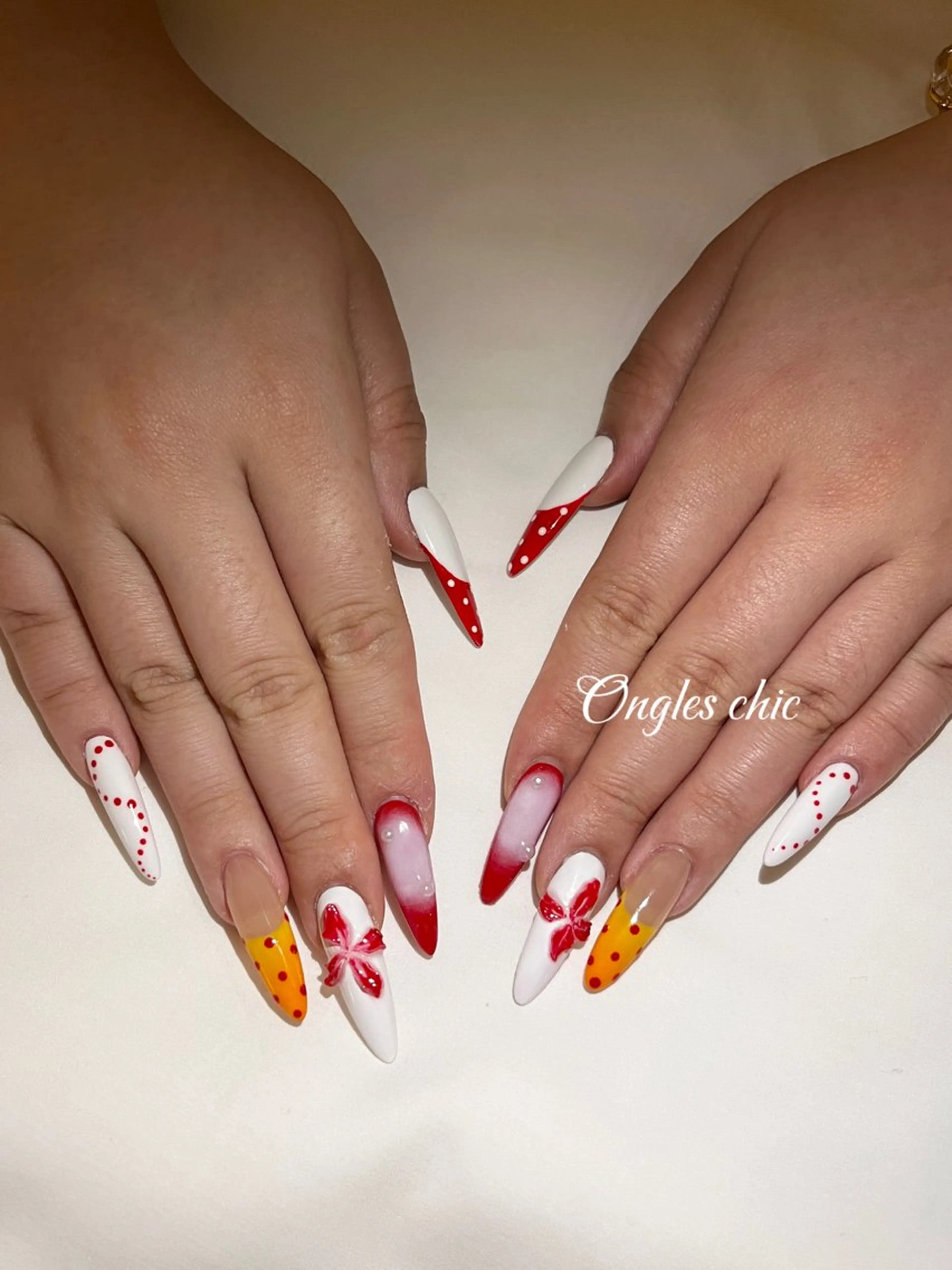 ネイル ハンドネイル ongles chicのネイルデザイン