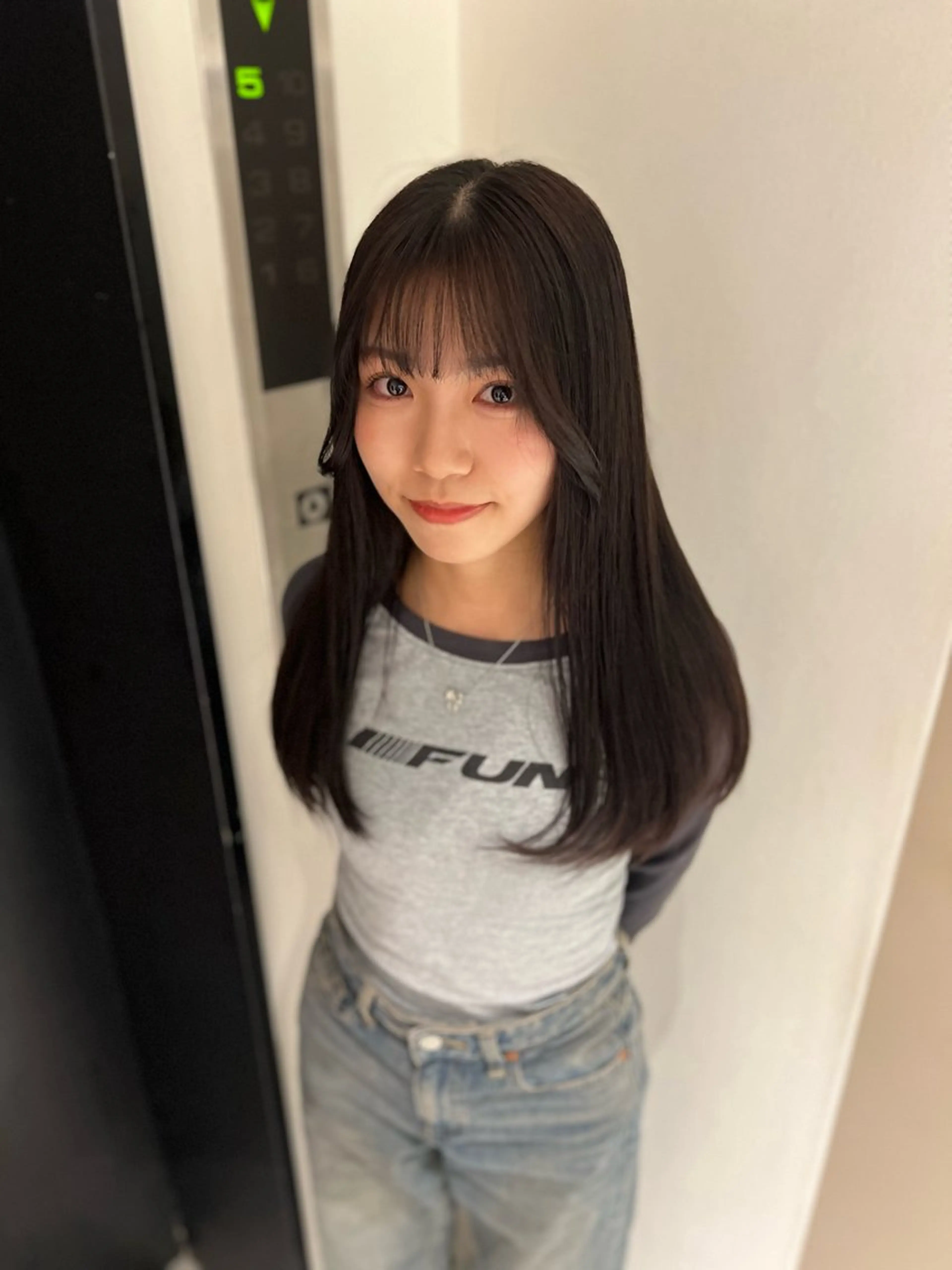 ロング カラー 透明感カラー ayaka🫧 梅田ダブルカラーのヘアスタイル