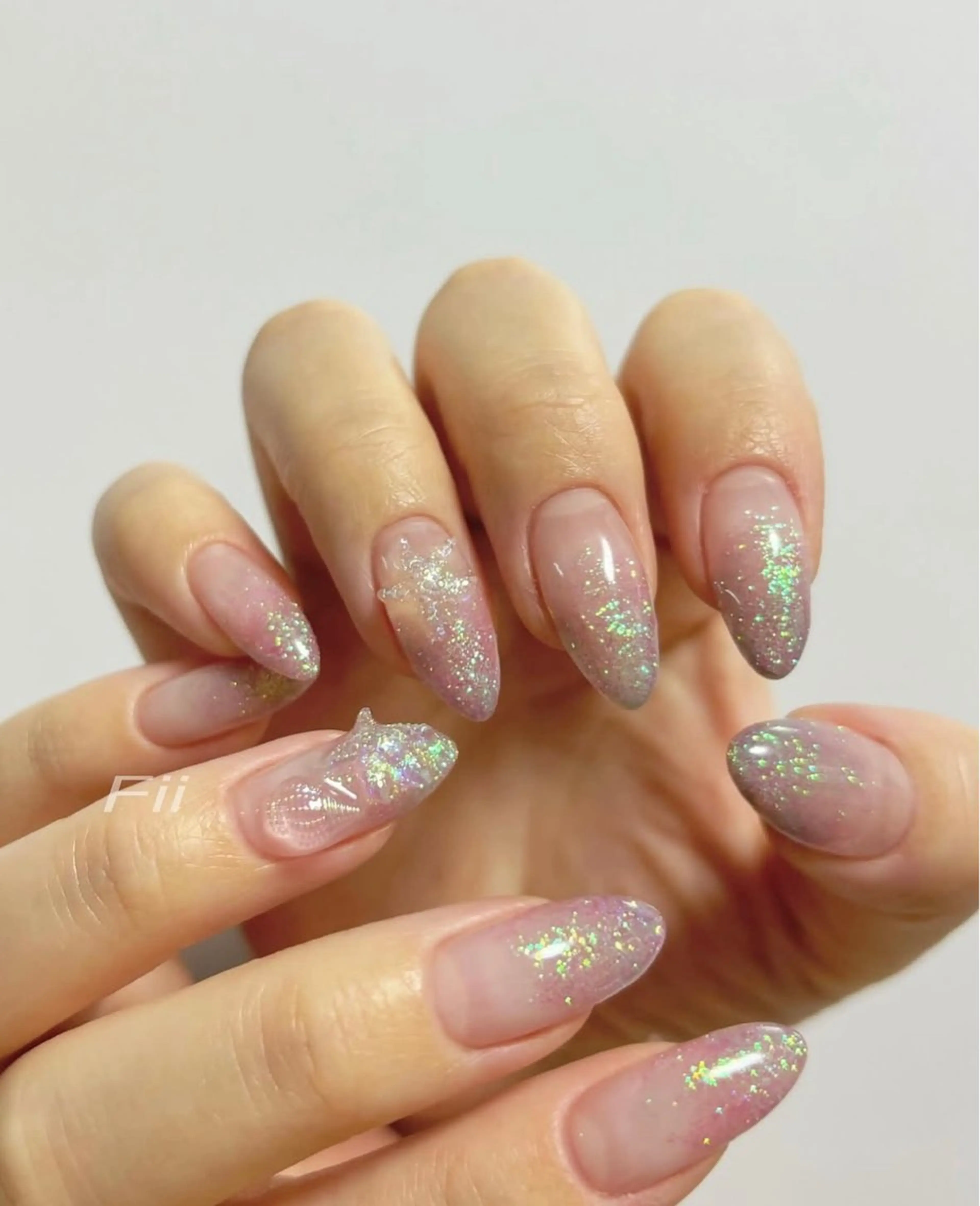 ネイル グラデーション ラメ(グリッター) ラメグラデーション ネイルサロン Fii【フイ】のネイルデザイン