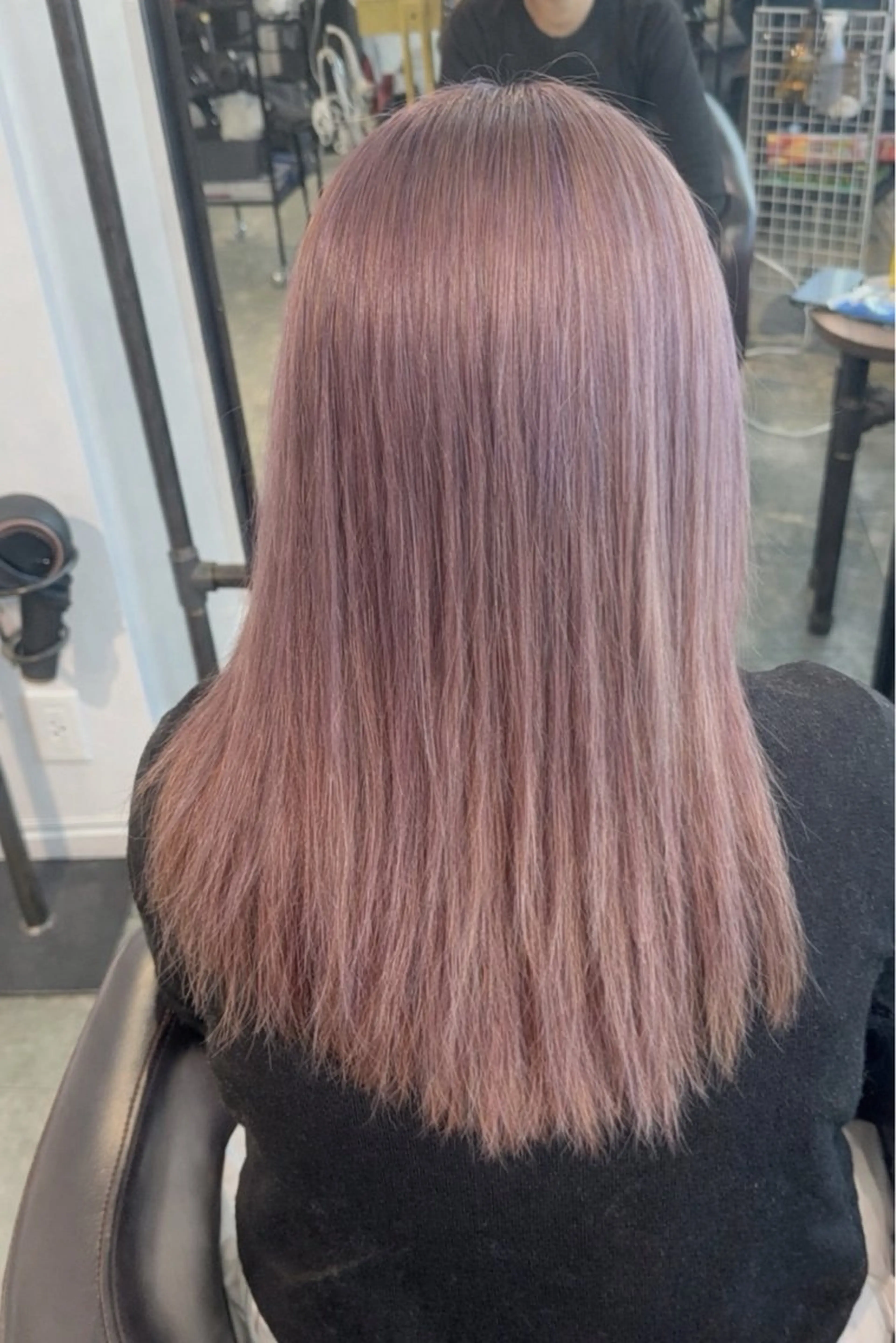 セミロング カラー ピンクカラー パープルカラー ヘアカラー 【ili 梅田】 🐰清水 梨央🤍のヘアスタイル