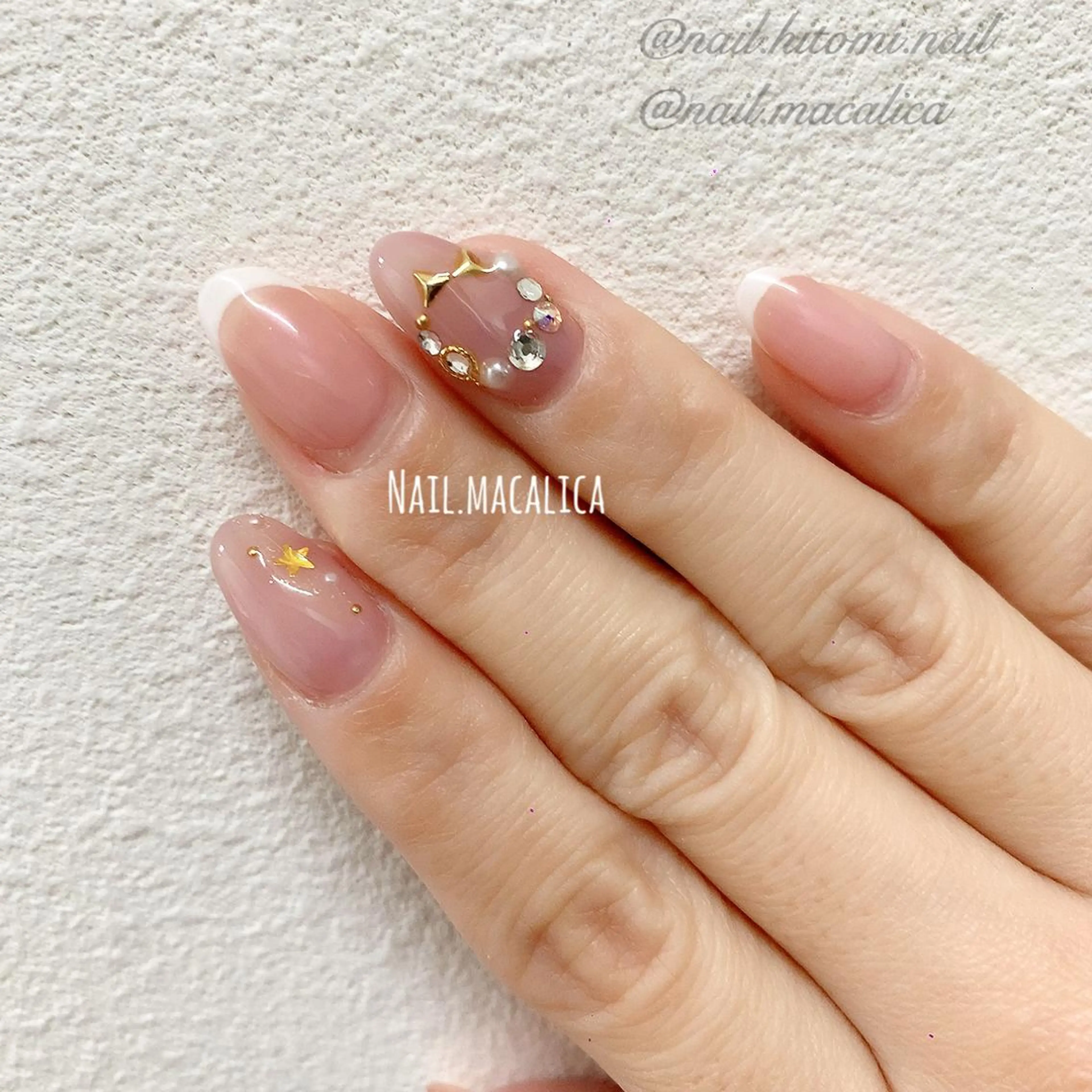 ネイル フレンチネイル 冬ネイル クリスマス ハンドネイル Nail macalicaのネイルデザイン